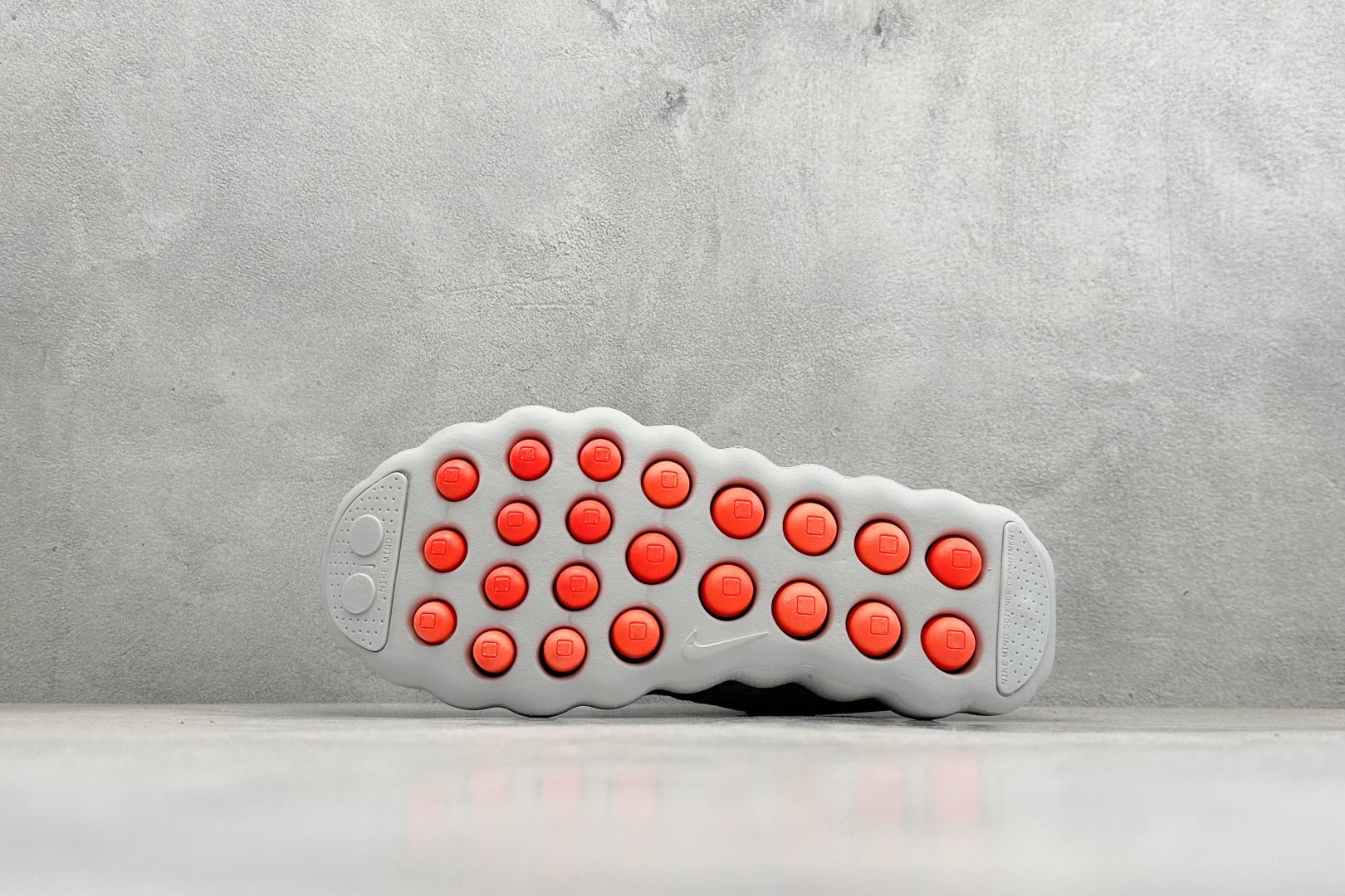 Nike Mind 002 舒适耐穿 透气训练鞋 透气孔洞 品牌徽标 HQ4308-003 Nike Mind 002 舒适耐穿 透气训练鞋 透气孔洞 品牌徽标 HQ4308-003