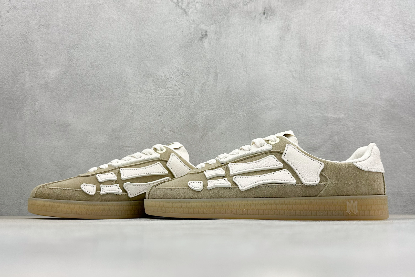 AMIRI Pacific Bones 埃米尔 骨头运动休闲德训板鞋 AMIRI Pacific Bones 埃米尔 骨头运动休闲德训板鞋