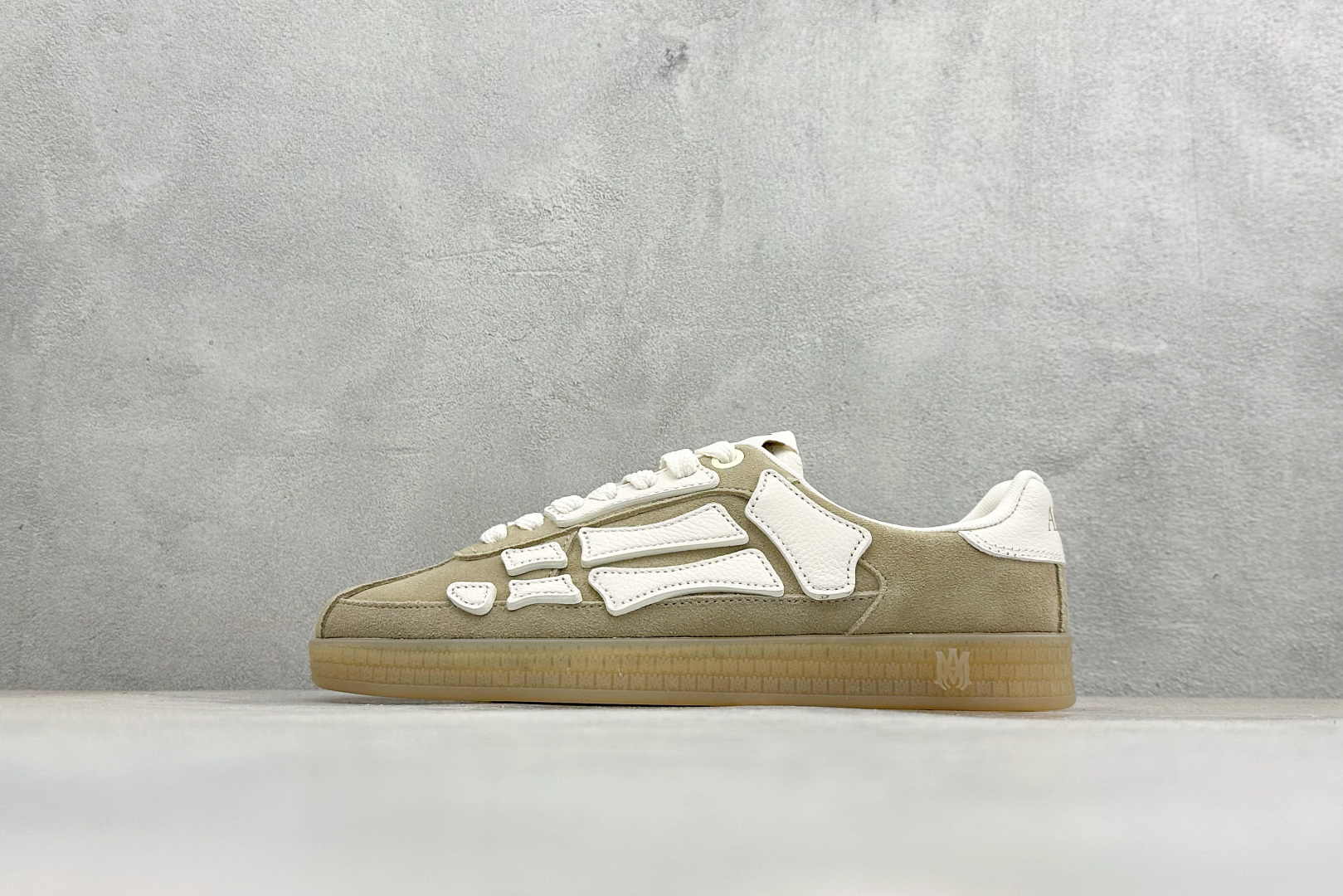 AMIRI Pacific Bones 埃米尔 骨头运动休闲德训板鞋 AMIRI Pacific Bones 埃米尔 骨头运动休闲德训板鞋