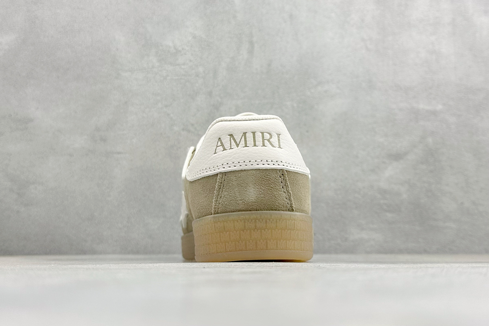 AMIRI Pacific Bones 埃米尔 骨头运动休闲德训板鞋 AMIRI Pacific Bones 埃米尔 骨头运动休闲德训板鞋