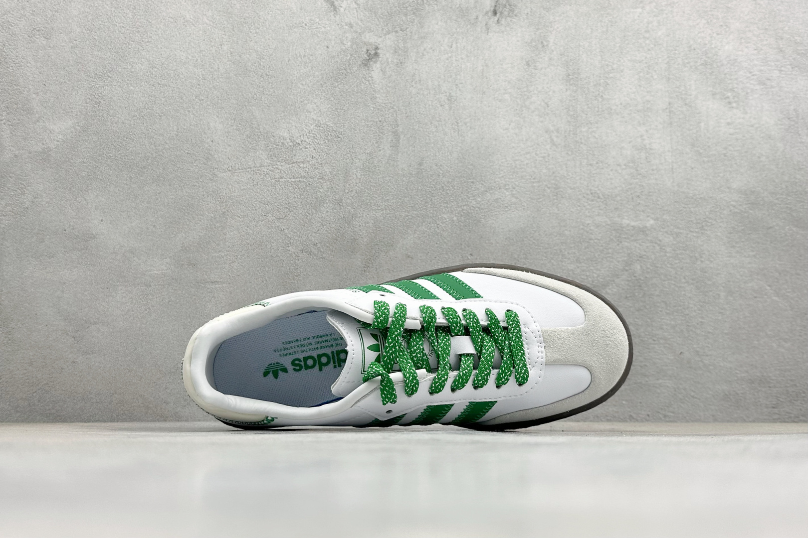 XH版Adidas originals SAMBAE VALENTINE W 百搭单品 复古桑巴板鞋 IE9105 XH版Adidas originals SAMBAE VALENTINE W 百搭单品 复古桑巴板鞋 IE9105