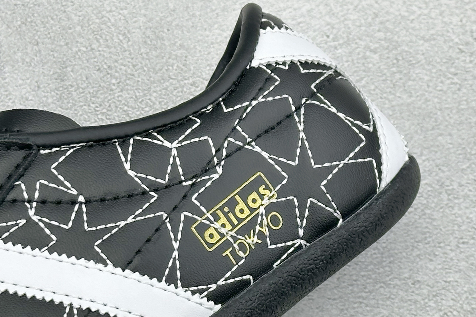 Adidas Originals Gazelle Indoor ‘DIY‘定制 复古休闲百搭低帮板鞋 IH6639 Adidas Originals Gazelle Indoor ‘DIY‘定制 复古休闲百搭低帮板鞋 IH6639