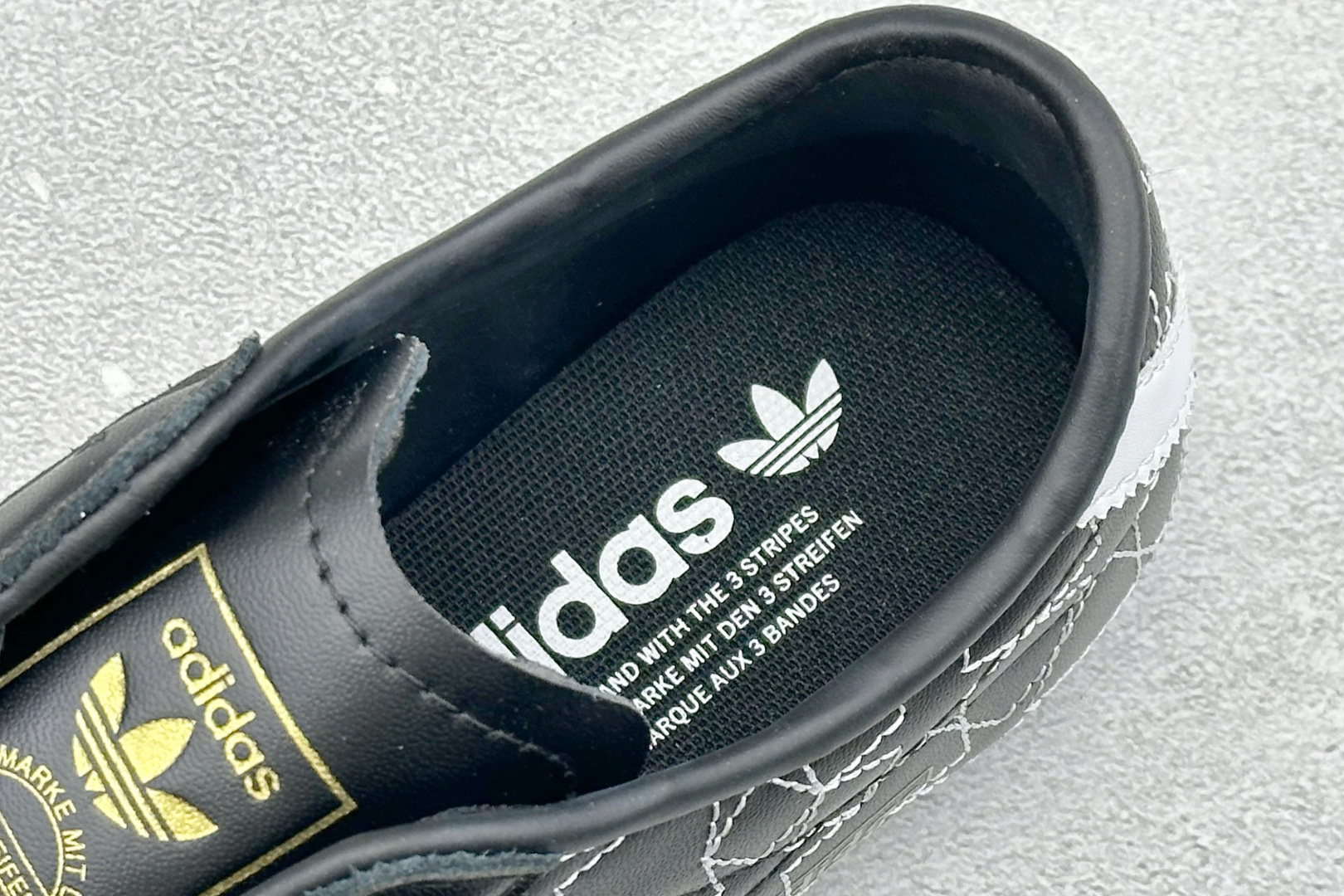 Adidas Originals Gazelle Indoor ‘DIY‘定制 复古休闲百搭低帮板鞋 IH6639 Adidas Originals Gazelle Indoor ‘DIY‘定制 复古休闲百搭低帮板鞋 IH6639