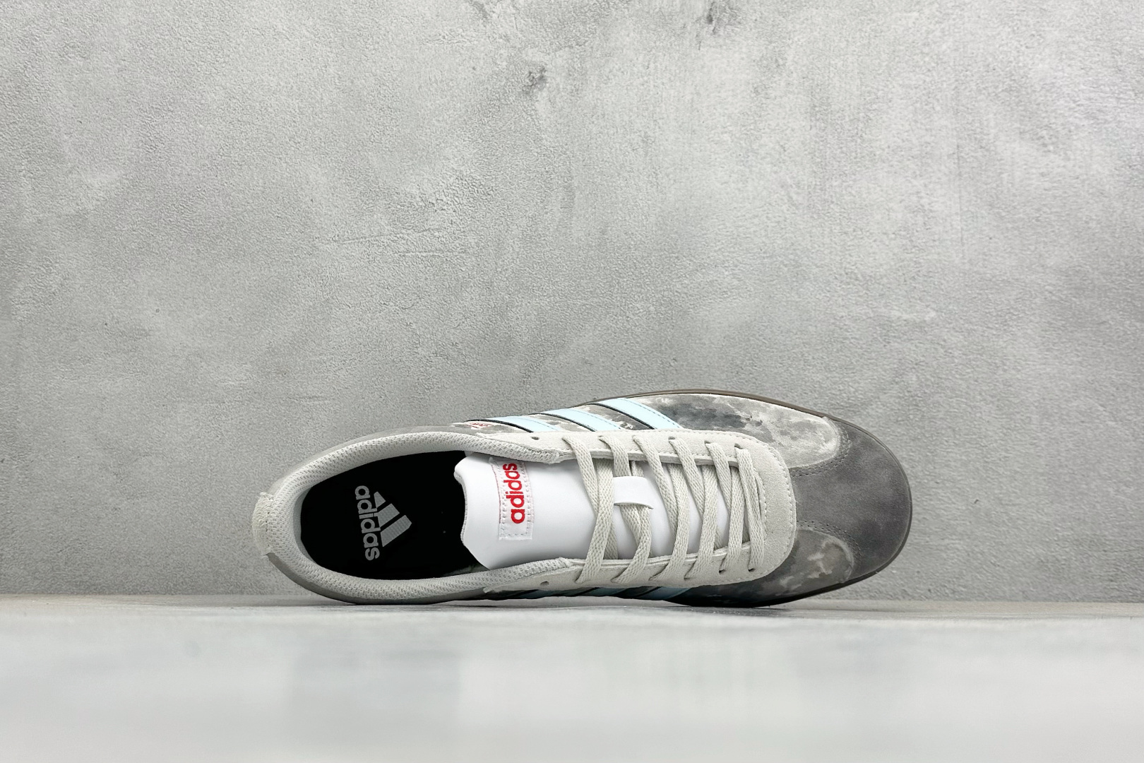 Adidas VI Court CLASSIC DIY手绘涂鸦 三叶草休闲复古运动板鞋 HQ1802 Adidas VI Court CLASSIC DIY手绘涂鸦 三叶草休闲复古运动板鞋 HQ1802