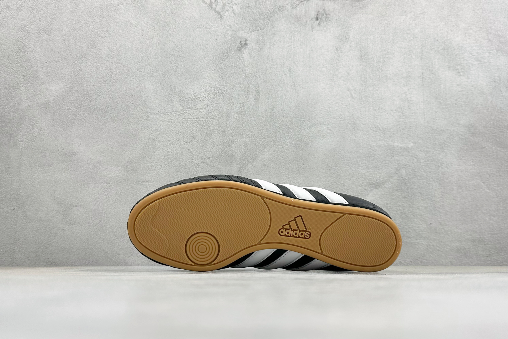 XH版Adidas originals Taekwondo Low 跆拳道系列 经典复古薄底训练慢跑鞋 JQ4475 XH版Adidas originals Taekwondo Low 跆拳道系列 经典复古薄底训练慢跑鞋 JQ4475