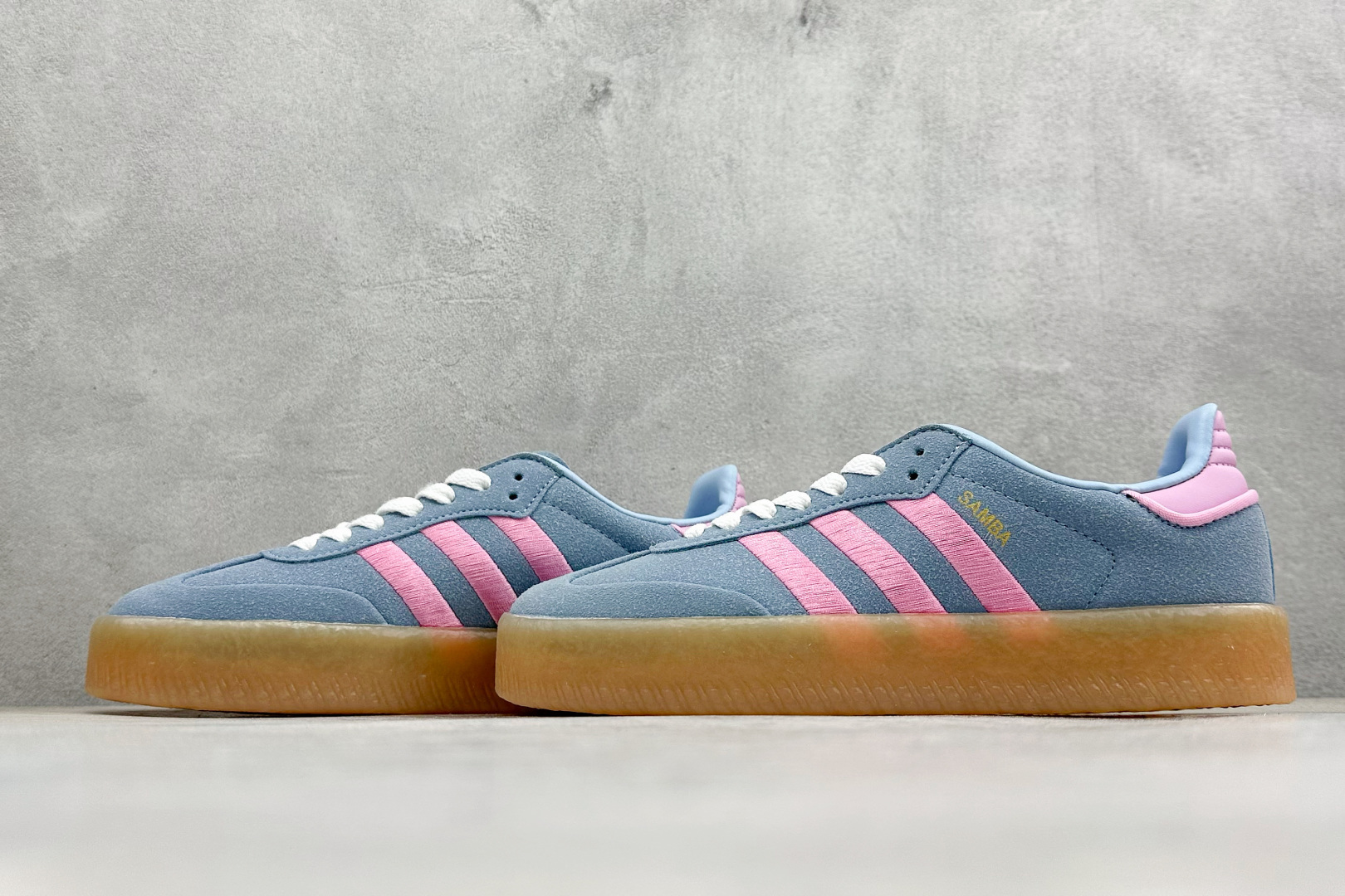 XH版Adidas originals SAMBAE VALENTINE W 百搭单品 复古桑巴板鞋 JH8836 XH版Adidas originals SAMBAE VALENTINE W 百搭单品 复古桑巴板鞋 JH8836