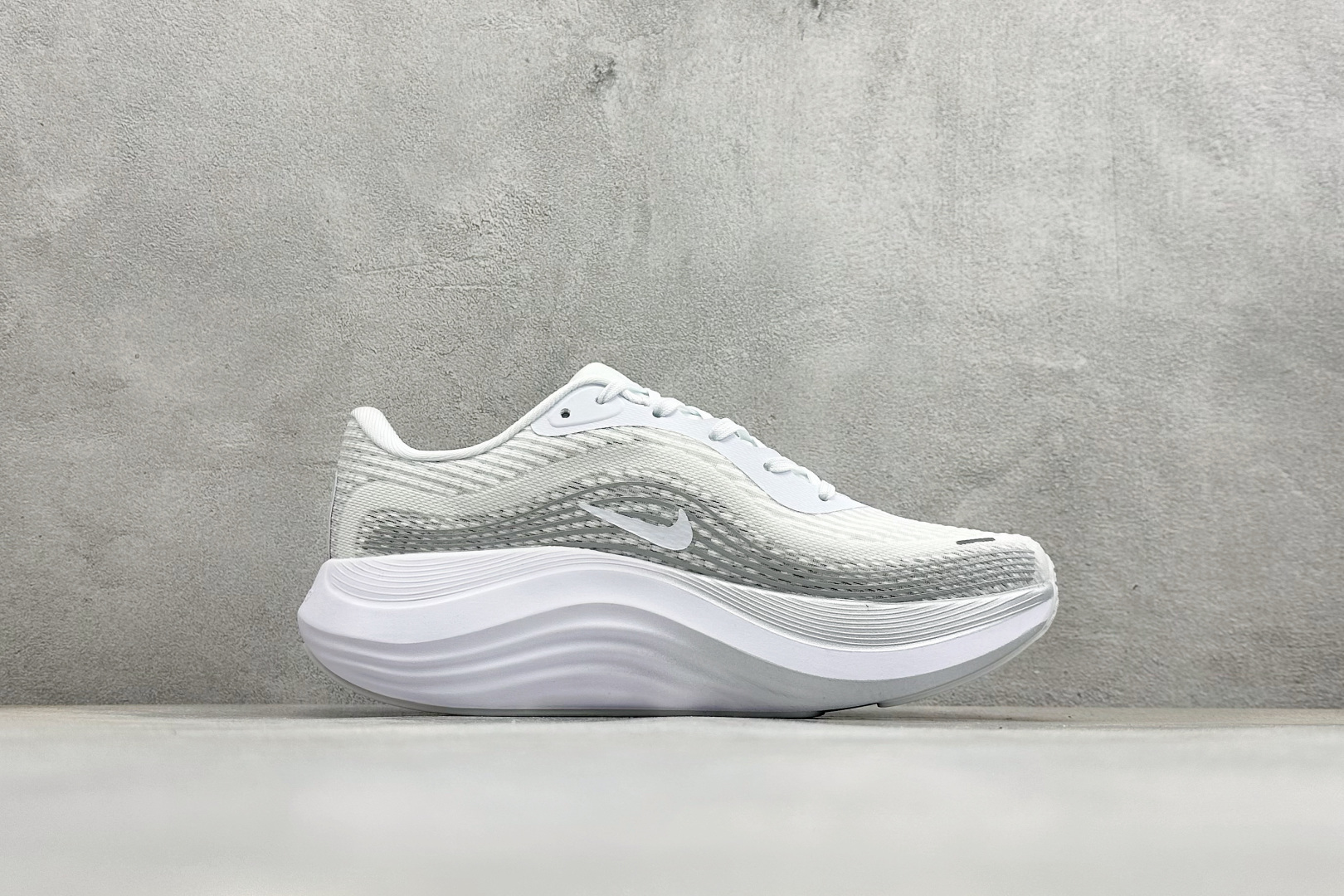 FS版Nike Journey Run 耐克减震防滑耐磨低帮休闲跑步鞋 FB7765-001 FS版Nike Journey Run 耐克减震防滑耐磨低帮休闲跑步鞋 FB7765-001