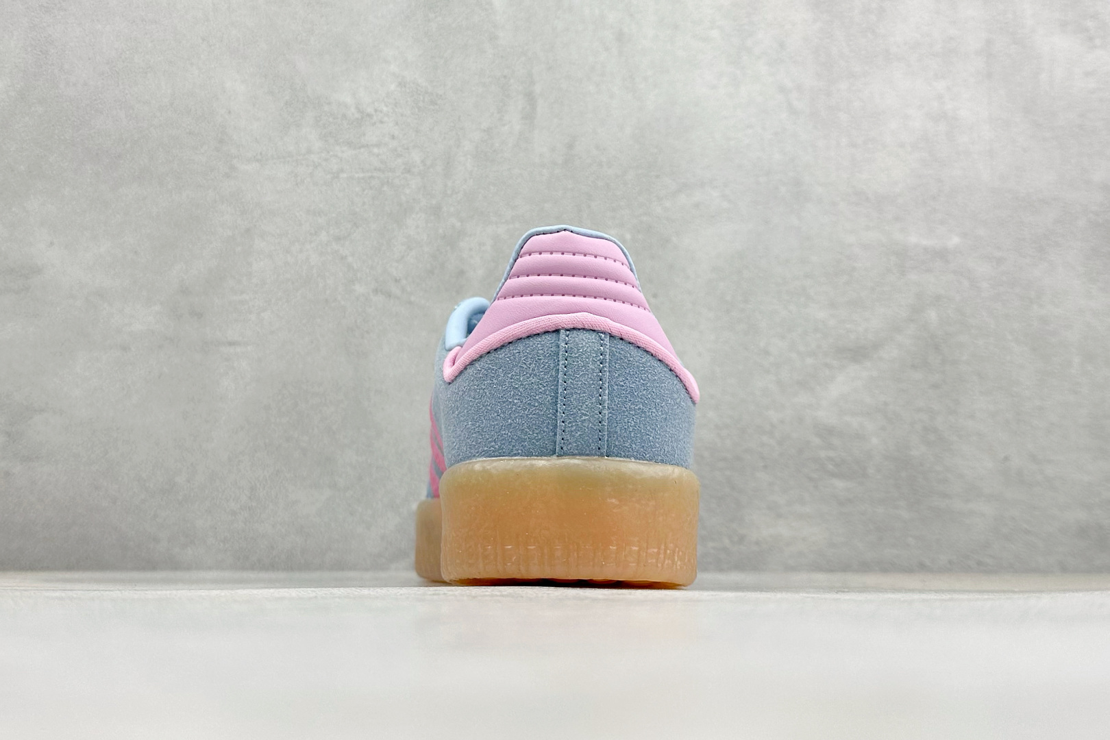 XH版Adidas originals SAMBAE VALENTINE W 百搭单品 复古桑巴板鞋 JH8836 XH版Adidas originals SAMBAE VALENTINE W 百搭单品 复古桑巴板鞋 JH8836