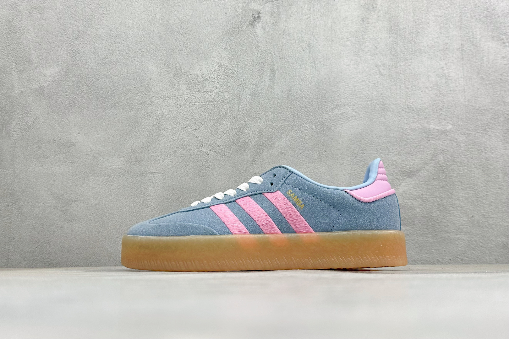 XH版Adidas originals SAMBAE VALENTINE W 百搭单品 复古桑巴板鞋 JH8836 XH版Adidas originals SAMBAE VALENTINE W 百搭单品 复古桑巴板鞋 JH8836