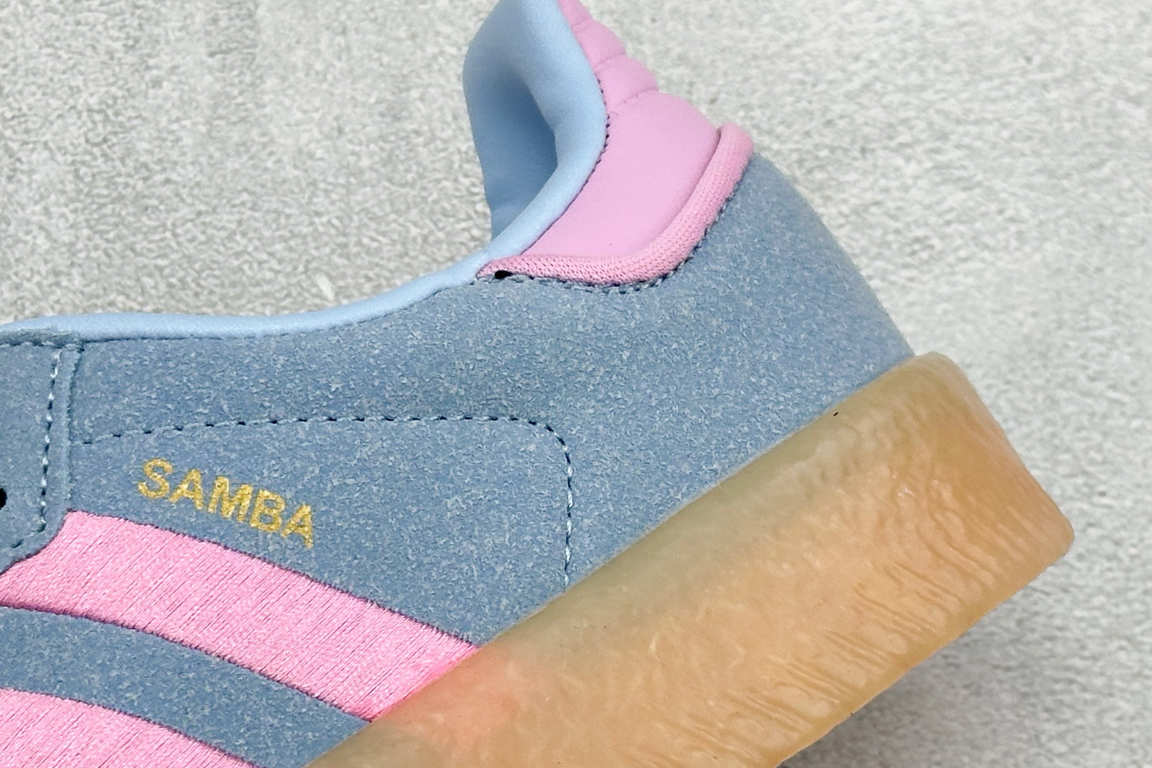 XH版Adidas originals SAMBAE VALENTINE W 百搭单品 复古桑巴板鞋 JH8836 XH版Adidas originals SAMBAE VALENTINE W 百搭单品 复古桑巴板鞋 JH8836