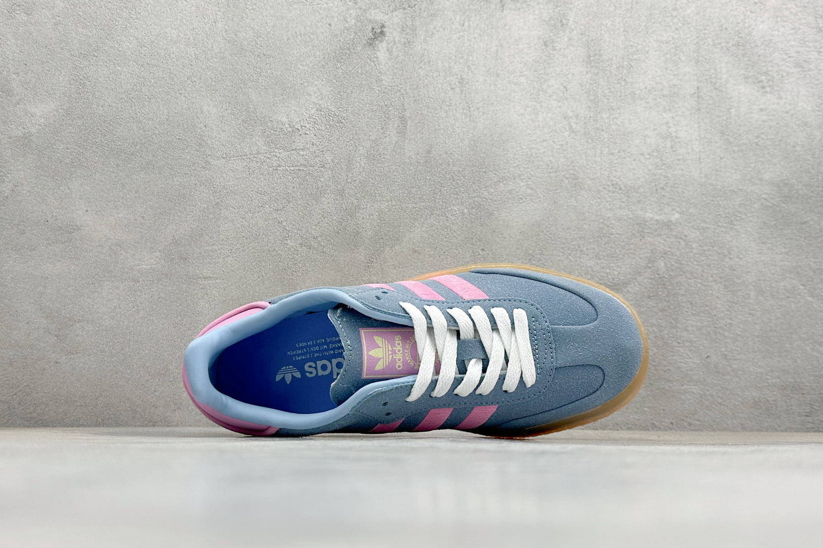 XH版Adidas originals SAMBAE VALENTINE W 百搭单品 复古桑巴板鞋 JH8836 XH版Adidas originals SAMBAE VALENTINE W 百搭单品 复古桑巴板鞋 JH8836