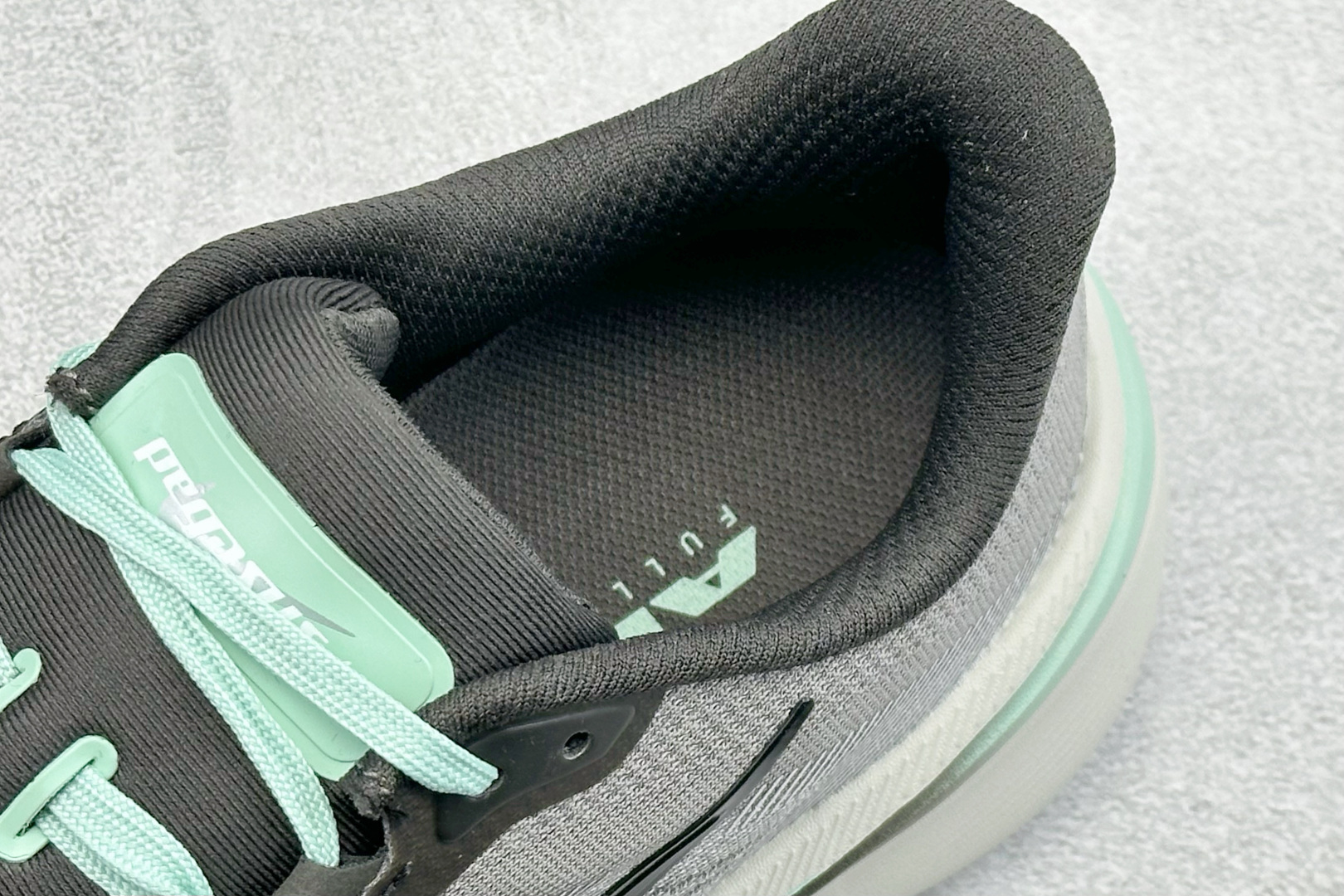 NK Air Zoom Pegasus 42代 耐磨防滑运动跑步鞋 IW2349-001
