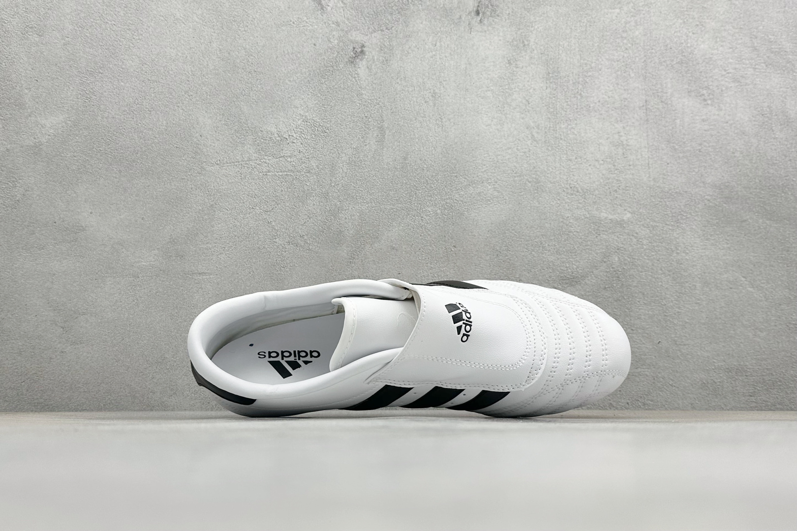 XH版Adidas originals Taekwondo Low 跆拳道系列 经典复古薄底训练慢跑鞋 JQ4774 XH版Adidas originals Taekwondo Low 跆拳道系列 经典复古薄底训练慢跑鞋 JQ4774