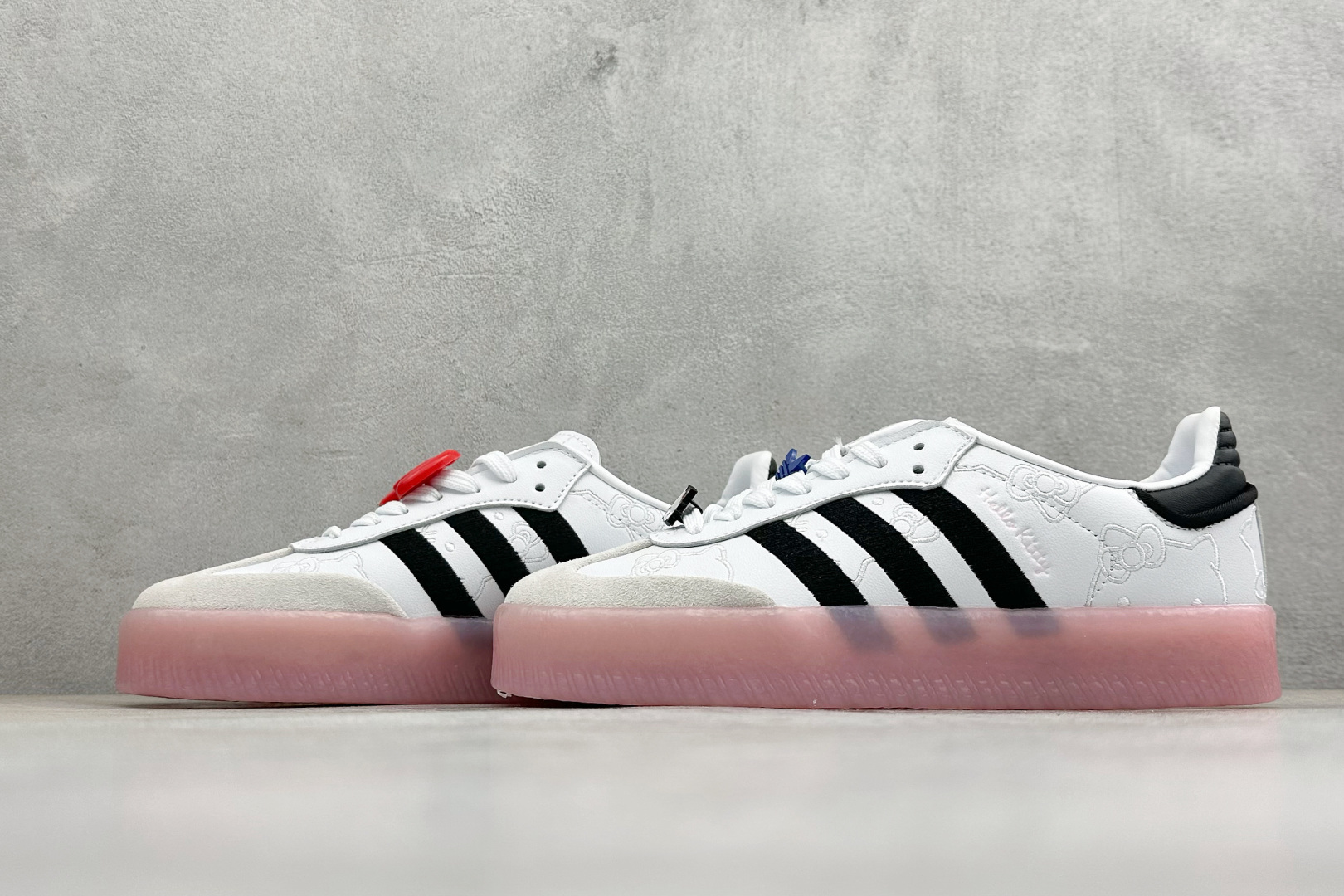 XH版Adidas originals SAMBAE VALENTINE W 百搭单品 复古桑巴板鞋 IG4450 XH版Adidas originals SAMBAE VALENTINE W 百搭单品 复古桑巴板鞋 IG4450