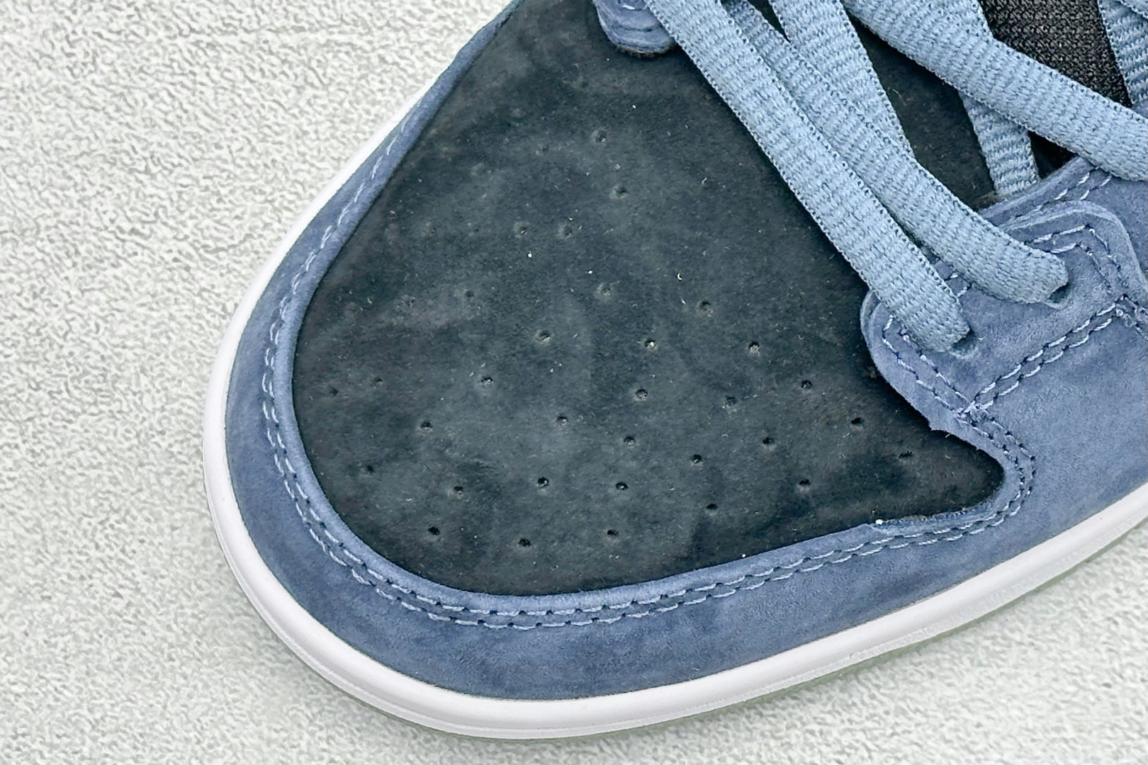 K版Nike SB Dunk Low 烟熏蓝 低帮休闲板鞋 # HF3063-002 K版Nike SB Dunk Low 烟熏蓝 低帮休闲板鞋 # HF3063-002
