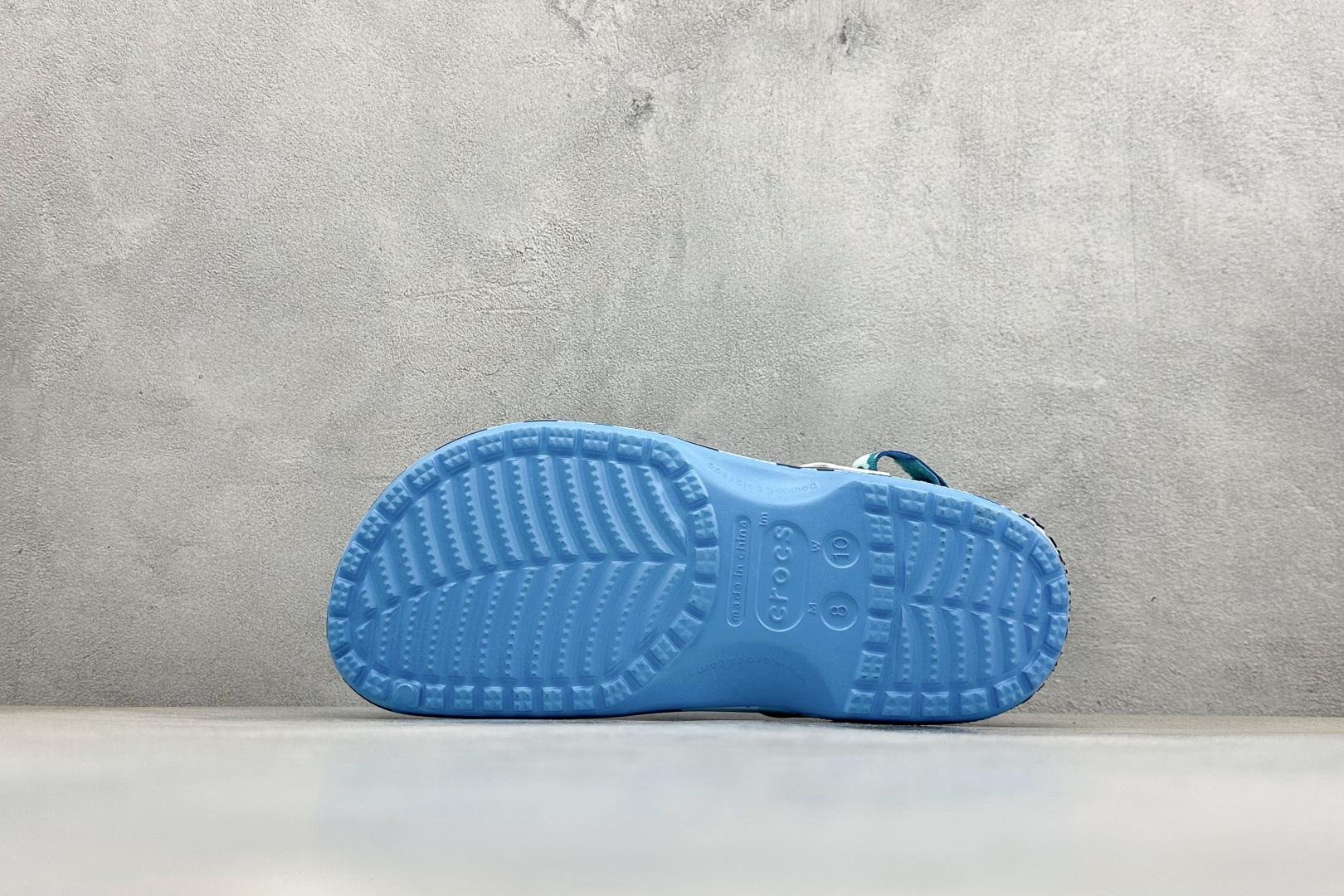 J版Crocs 卡洛驰 洞洞鞋 经典热销系列 209627 J版Crocs 卡洛驰 洞洞鞋 经典热销系列 209627