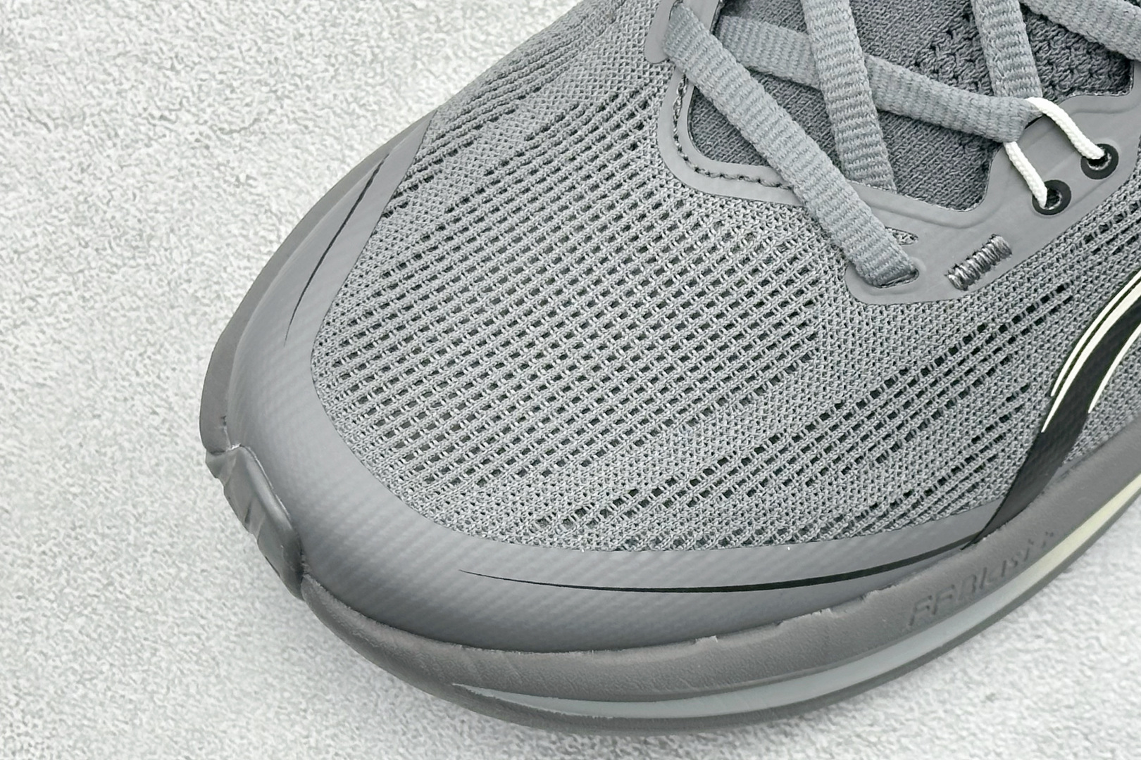 Asics Gel-Nimbus 28 亚瑟士复古透气休闲鞋缓震耐磨跑步鞋 1011C268-021 Asics Gel-Nimbus 28 亚瑟士复古透气休闲鞋缓震耐磨跑步鞋 1011C268-021