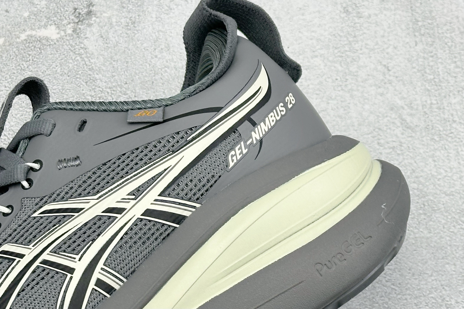 Asics Gel-Nimbus 28 亚瑟士复古透气休闲鞋缓震耐磨跑步鞋 1011C268-021 Asics Gel-Nimbus 28 亚瑟士复古透气休闲鞋缓震耐磨跑步鞋 1011C268-021