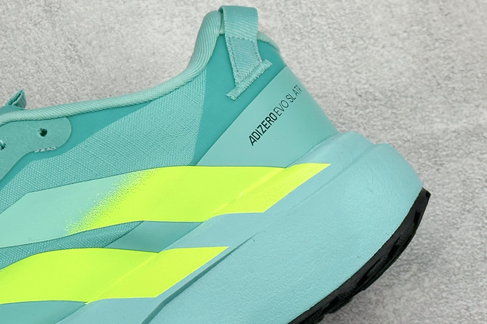 TY版AD ADIZERO EVO SL ATR 阿迪超轻透气缓震跑鞋 KK2588
