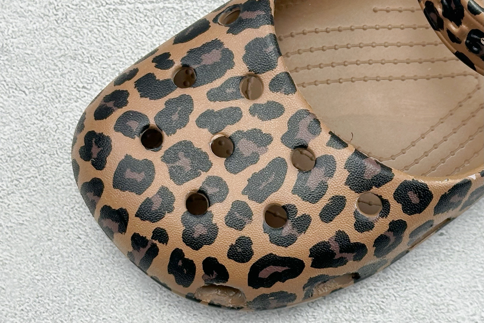 K版Crocs 卡洛驰 芭蕾拖鞋 经典热销系列 211994 K版Crocs 卡洛驰 芭蕾拖鞋 经典热销系列 211994