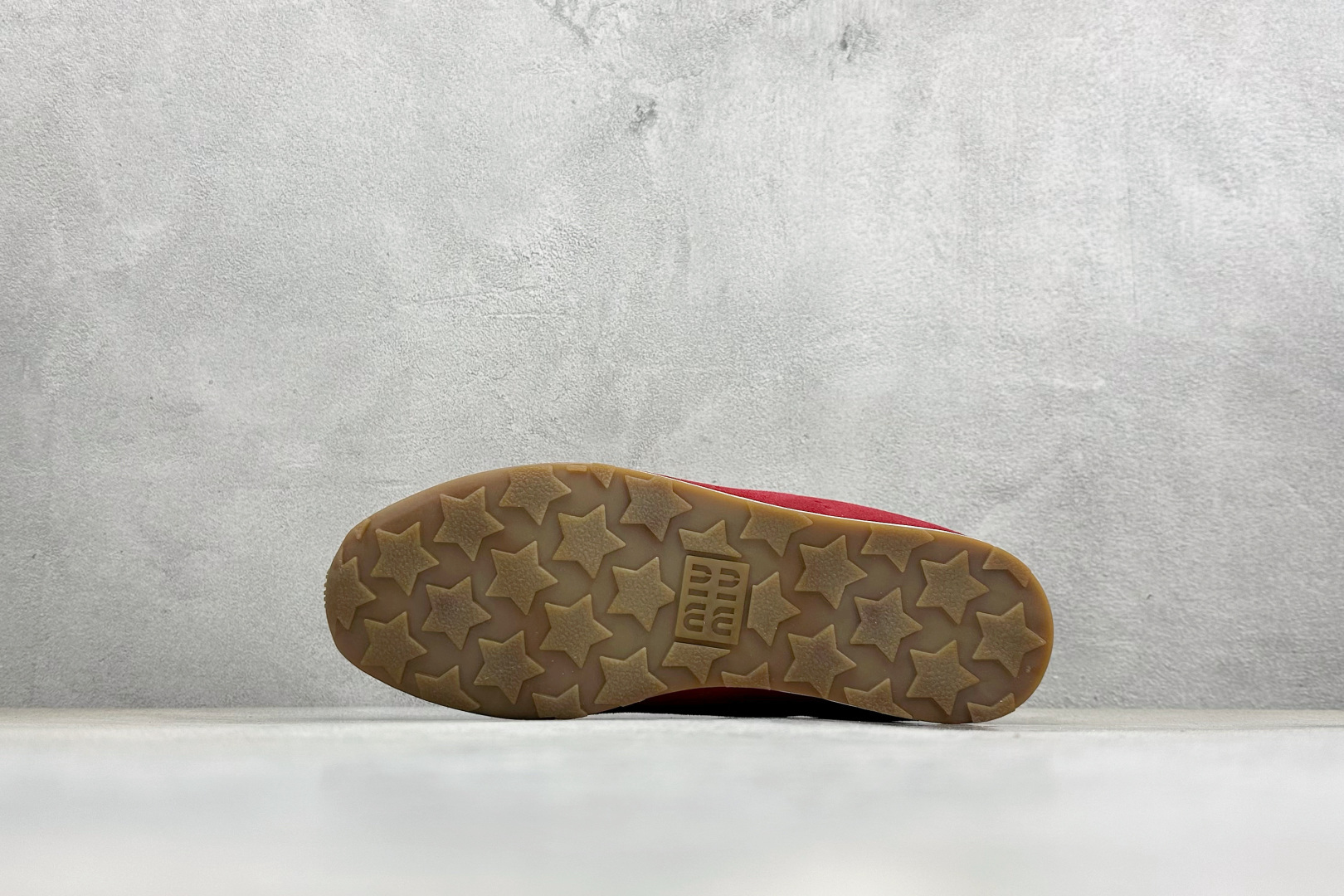 MiuMiu Plume 缪缪平底系带薄底低帮生活休闲德训鞋 红色 5E165E MiuMiu Plume 缪缪平底系带薄底低帮生活休闲德训鞋 红色 5E165E
