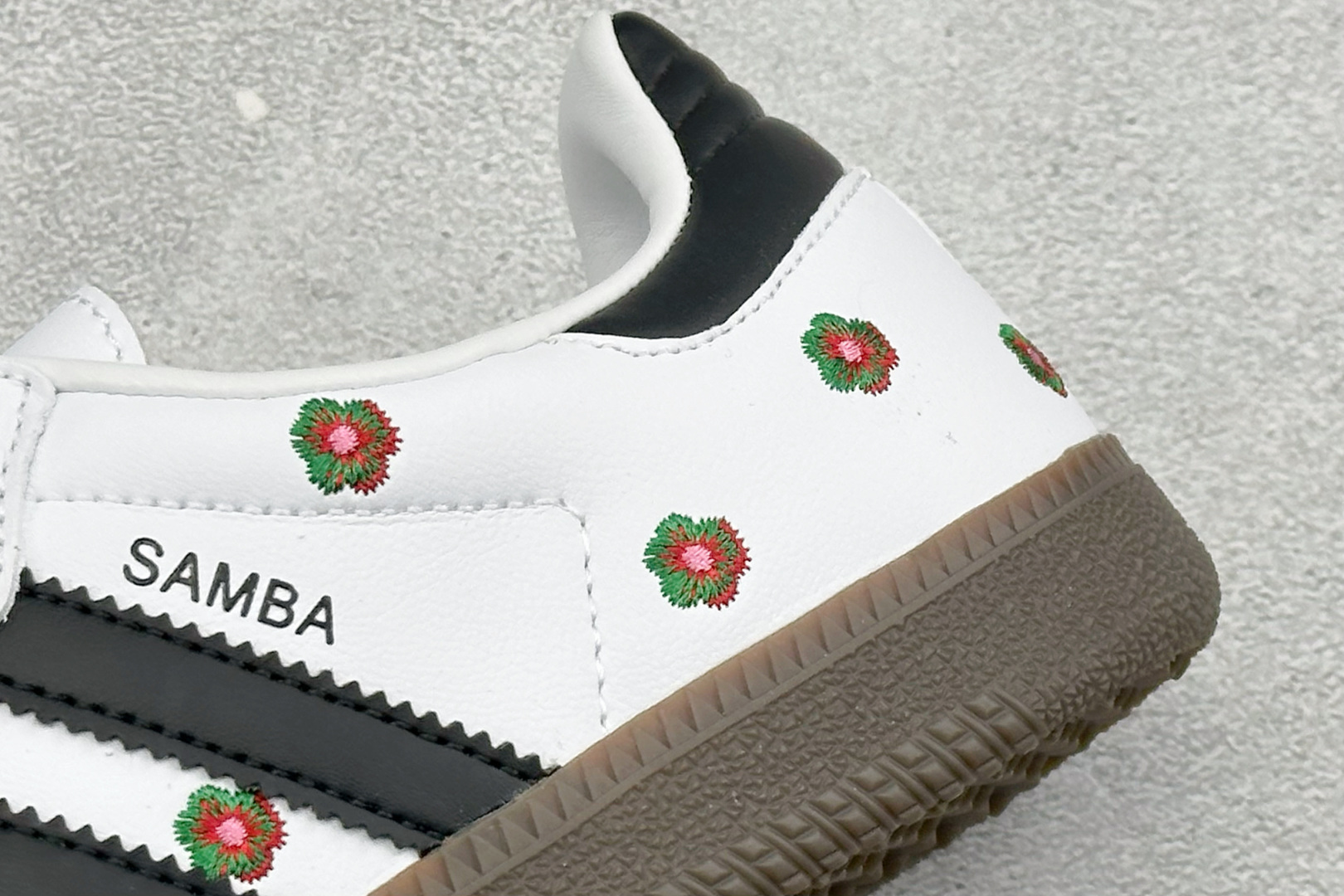 福利特价 Adidas SAMBA OG 德训鞋 小雏菊 高端定制桑巴系列 大厂纯原品质出货 超高清洁度