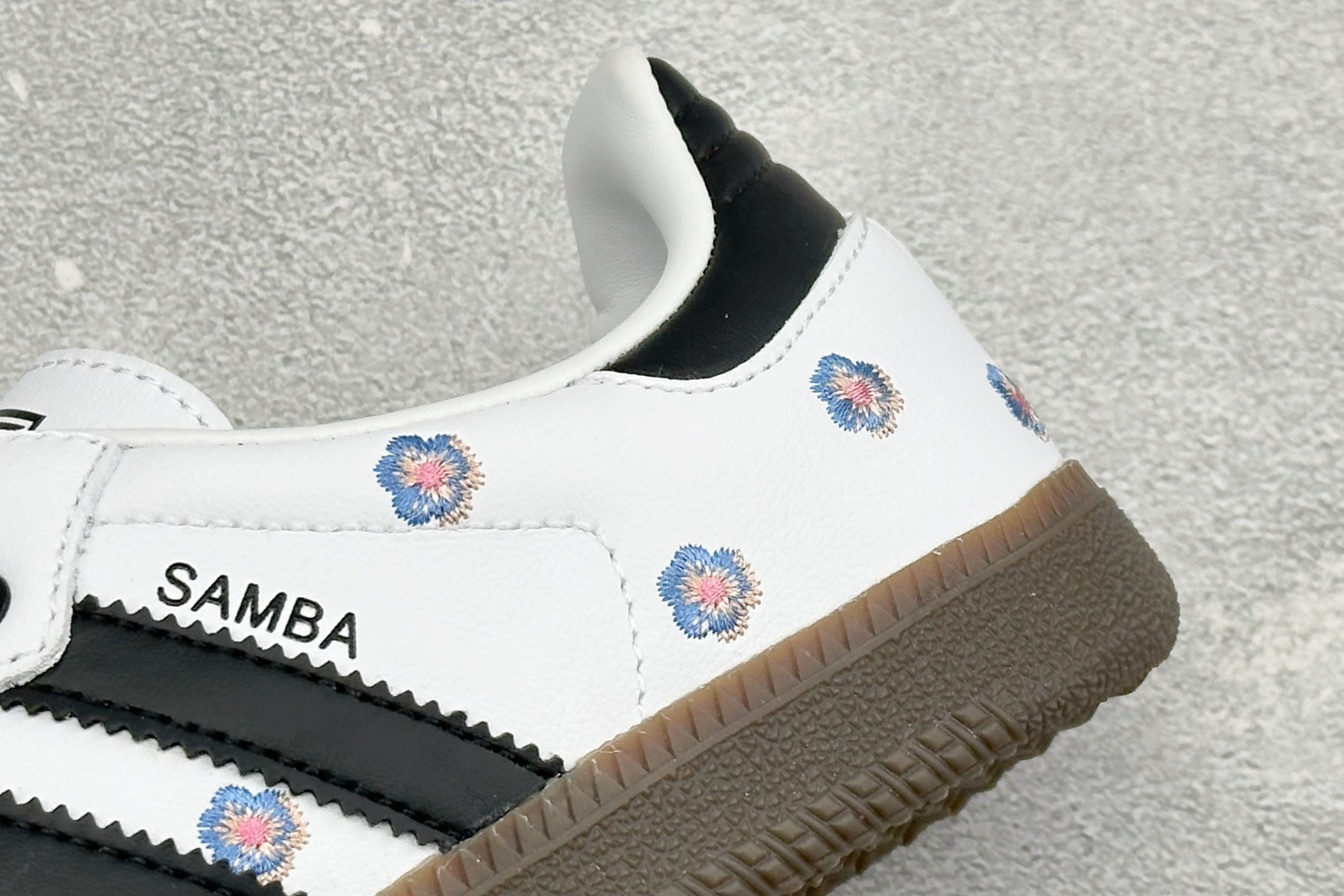 福利特价 Adidas SAMBA OG 德训鞋 小雏菊 高端定制桑巴系列 大厂纯原品质出货 超高清洁度