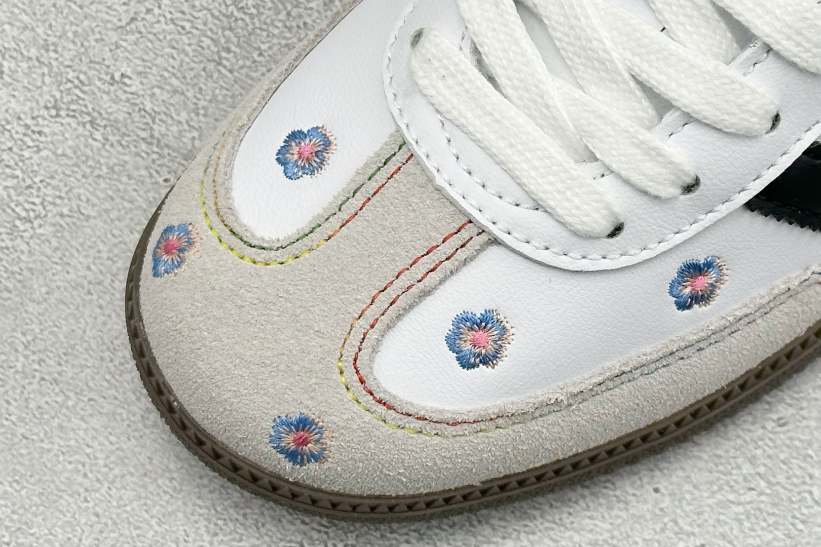福利特价 Adidas SAMBA OG 德训鞋 小雏菊 高端定制桑巴系列 大厂纯原品质出货 超高清洁度