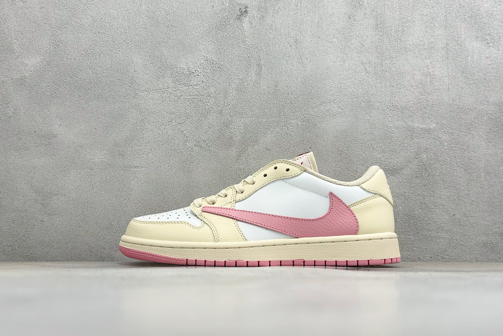MT版Fragment x TS x Air Jordan 1 Low 三方联名低帮倒勾板鞋 DM7866-101 MT版Fragment x TS x Air Jordan 1 Low 三方联名低帮倒勾板鞋 DM7866-101