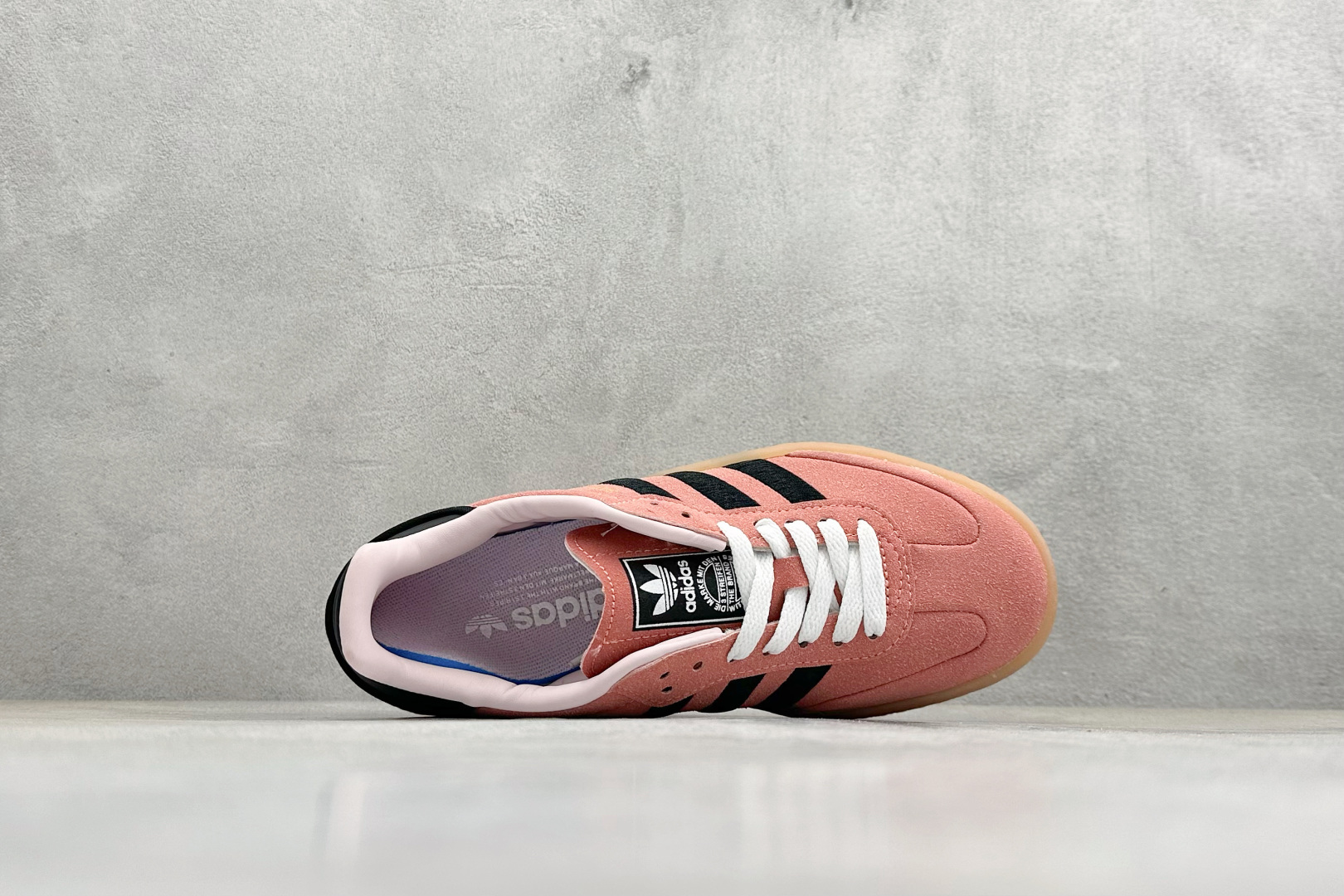 XH版Adidas originals SAMBAE VALENTINE W 百搭单品 复古桑巴板鞋 JH8834 XH版Adidas originals SAMBAE VALENTINE W 百搭单品 复古桑巴板鞋 JH8834