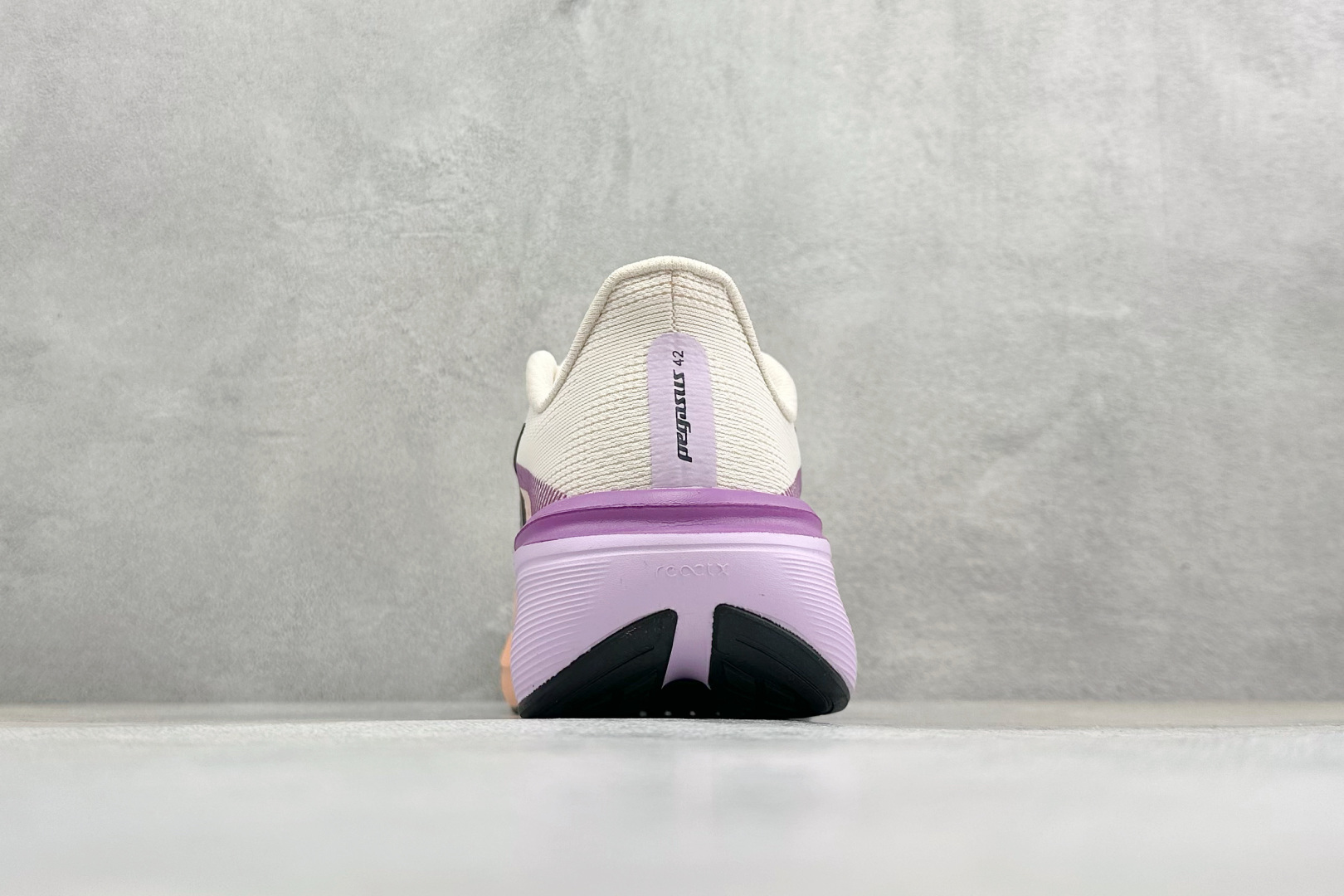 CH版NK AIR ZOOM PEGASUS 42 登月休闲运动跑鞋 IB1881-113 CH版NK AIR ZOOM PEGASUS 42 登月休闲运动跑鞋 IB1881-113