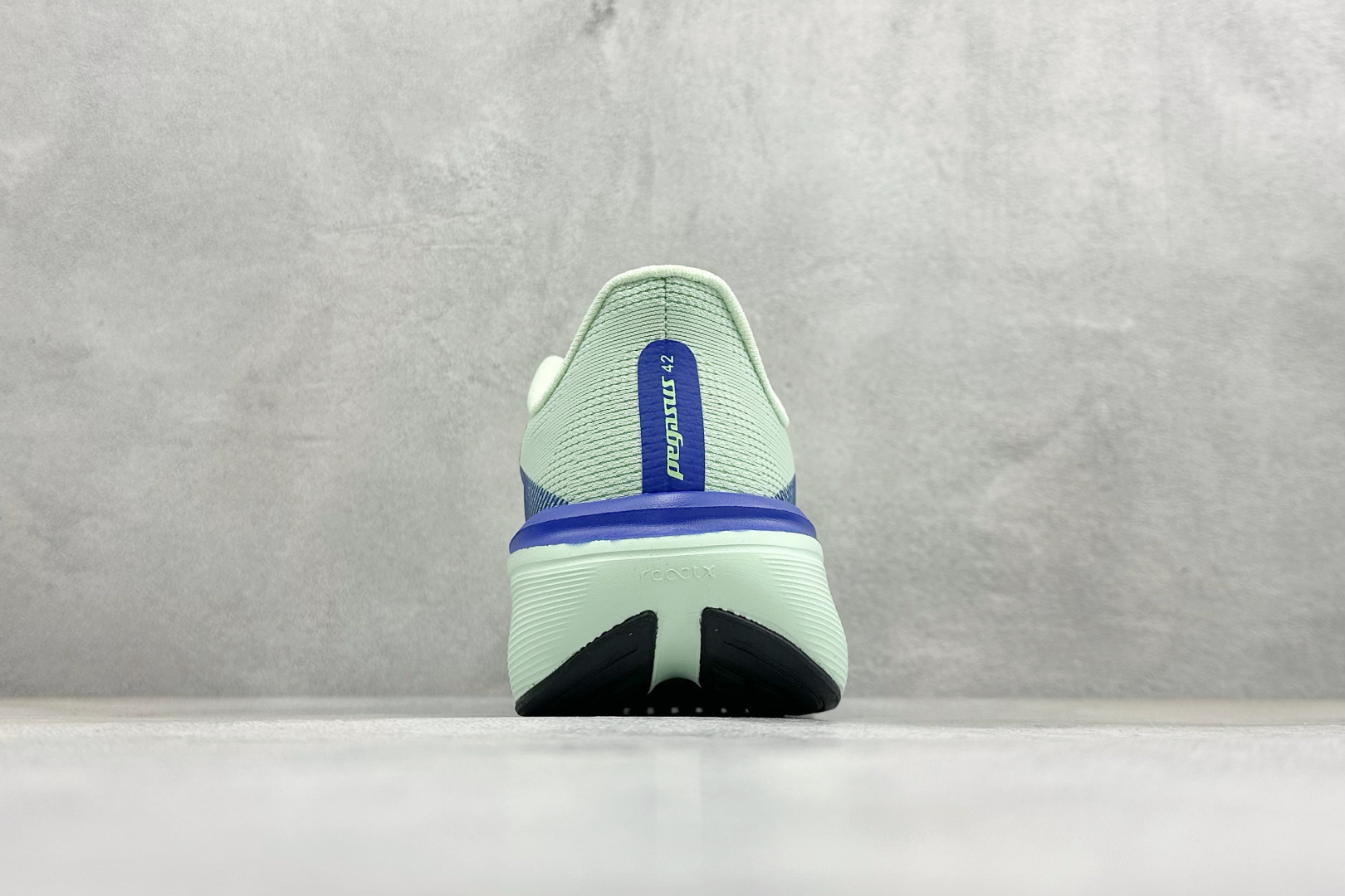 CH版NK AIR ZOOM PEGASUS 42 登月休闲运动跑鞋 IB1873-702 CH版NK AIR ZOOM PEGASUS 42 登月休闲运动跑鞋 IB1873-702
