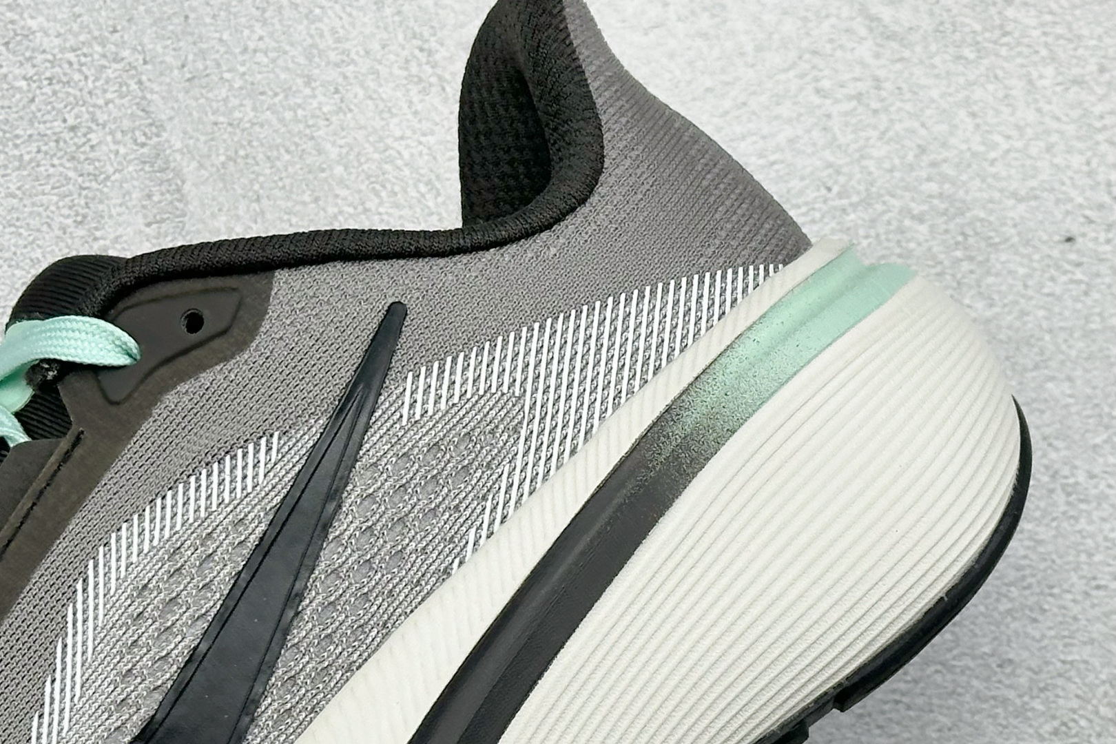 CH版NK AIR ZOOM PEGASUS 42 登月休闲运动跑鞋 IW2349-001 CH版NK AIR ZOOM PEGASUS 42 登月休闲运动跑鞋 IW2349-001