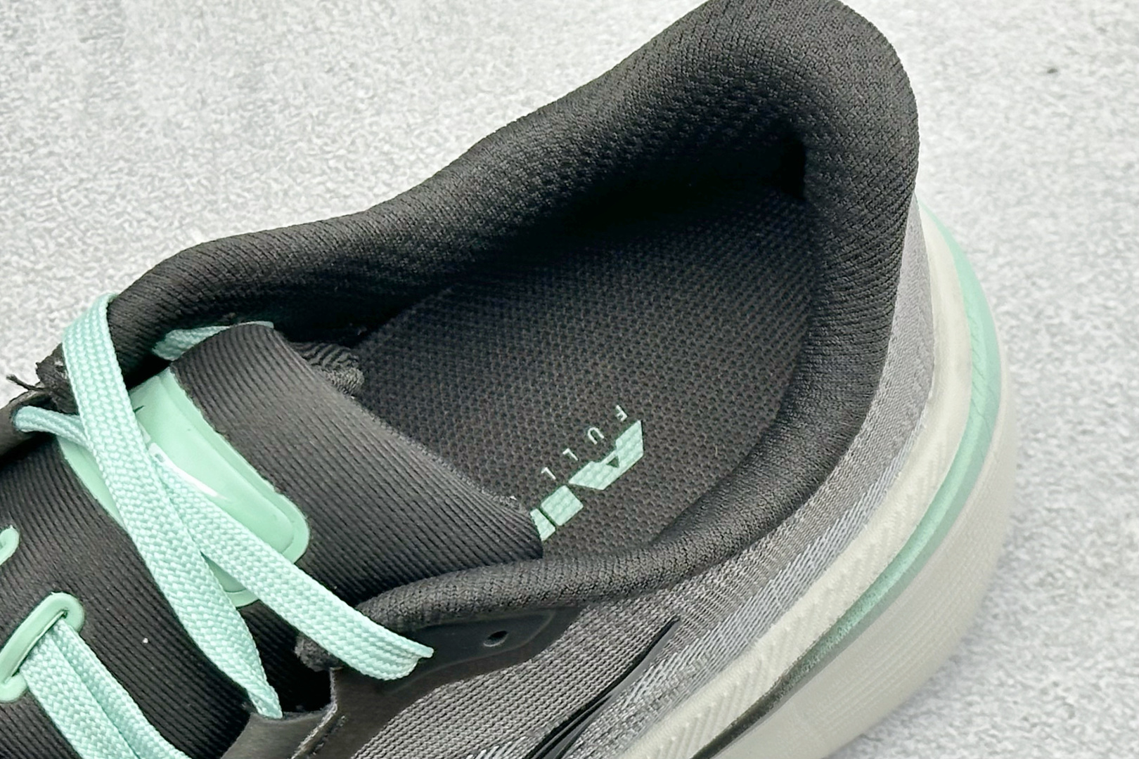 CH版NK AIR ZOOM PEGASUS 42 登月休闲运动跑鞋 IW2349-001 CH版NK AIR ZOOM PEGASUS 42 登月休闲运动跑鞋 IW2349-001