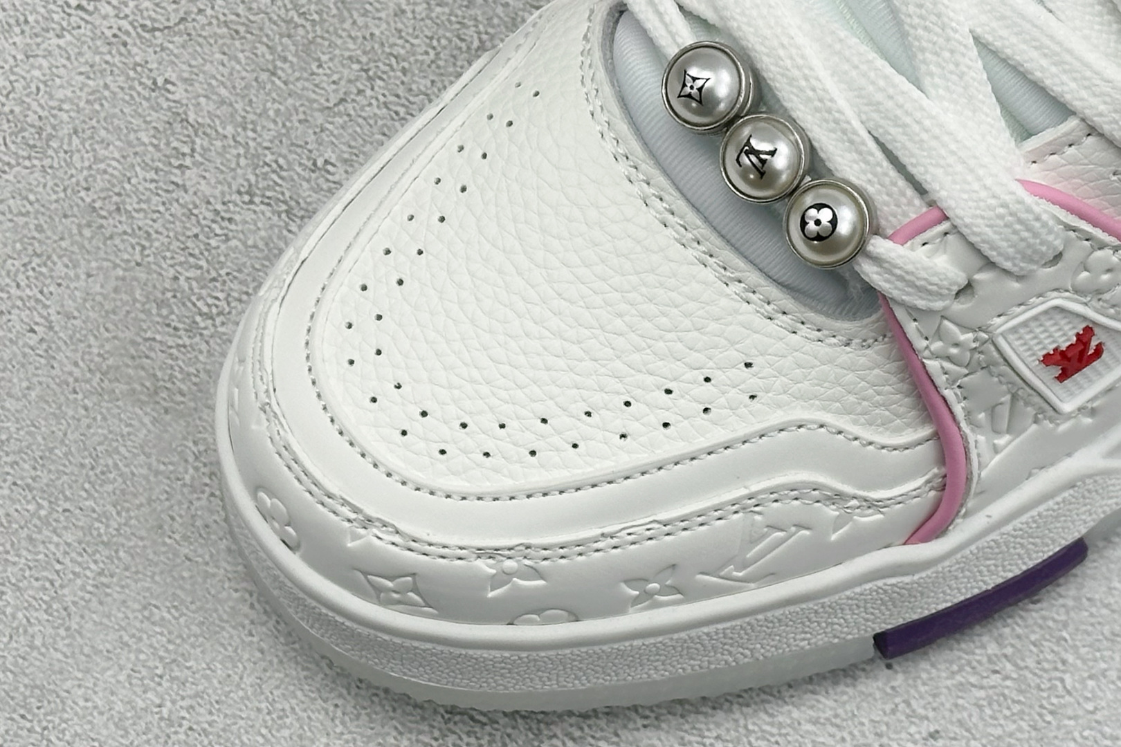 广奢高端货 LOUIS VUITTON 路易威登 LV Trainer 牛皮革板鞋 1A9JG6 广奢高端货 LOUIS VUITTON 路易威登 LV Trainer 牛皮革板鞋 1A9JG6