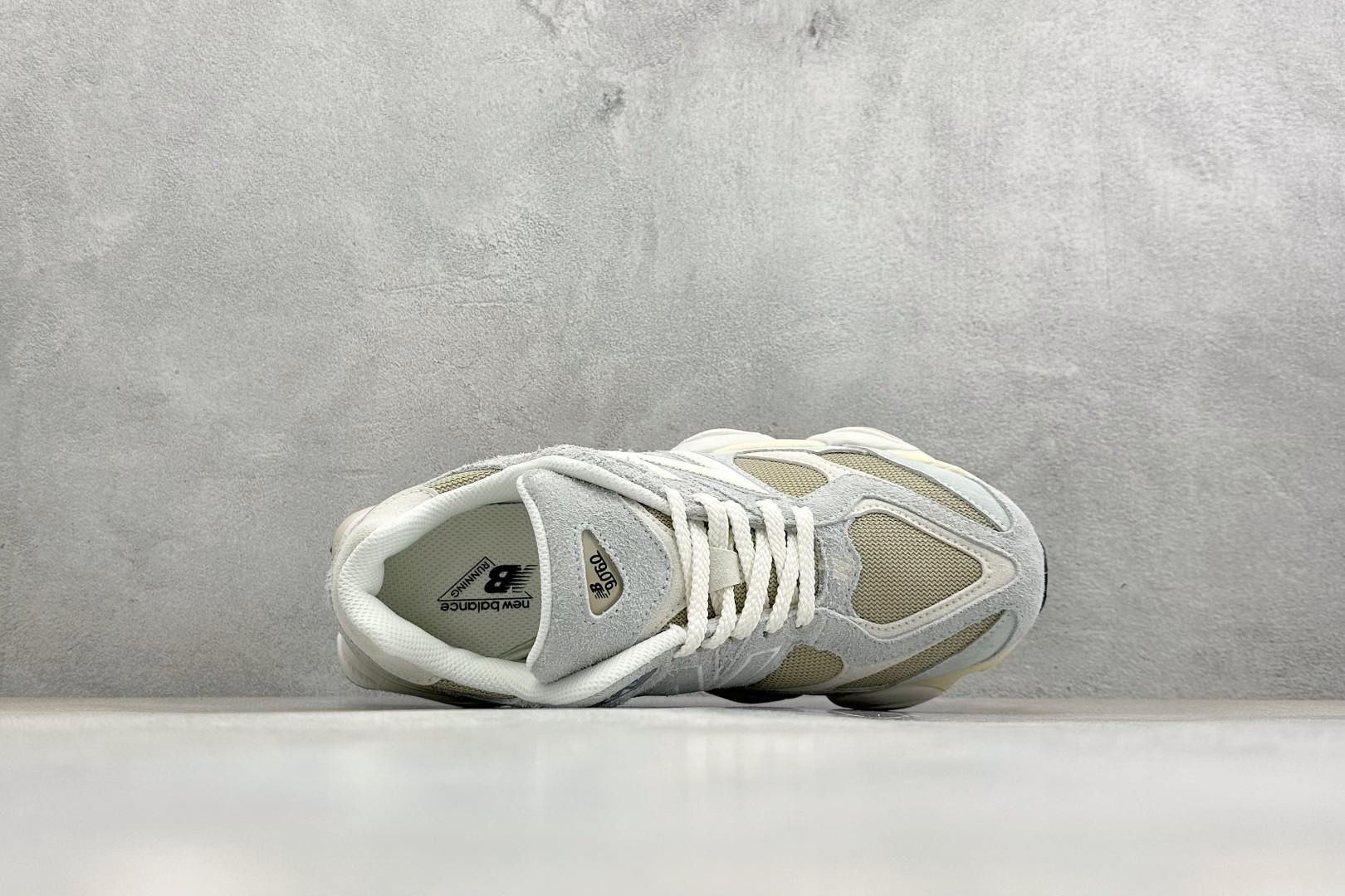 BF版New Balance 9060系列 新百伦 复古休闲运动慢跑鞋 U9060440 BF版New Balance 9060系列 新百伦 复古休闲运动慢跑鞋 U9060440