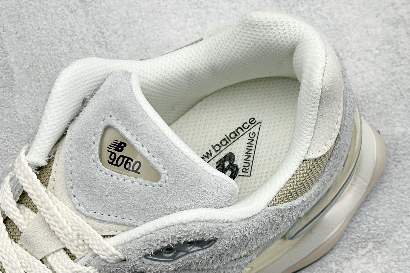 BF版New Balance 9060系列 新百伦 复古休闲运动慢跑鞋 U9060440 BF版New Balance 9060系列 新百伦 复古休闲运动慢跑鞋 U9060440