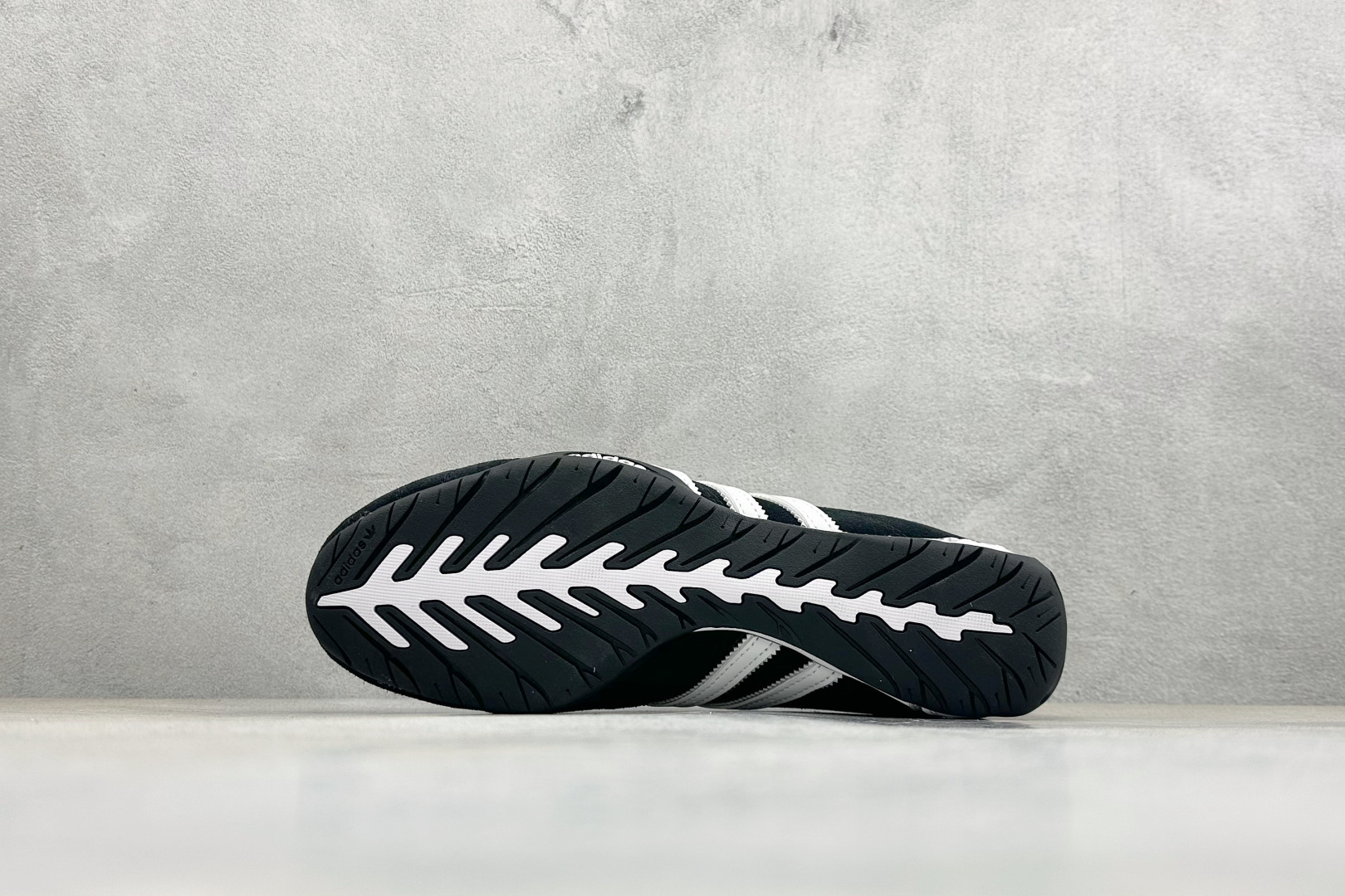 Adidas Originals Adiracer Lo 阿迪达斯潮流防滑耐磨休闲跑步鞋 JP7009 Adidas Originals Adiracer Lo 阿迪达斯潮流防滑耐磨休闲跑步鞋 JP7009
