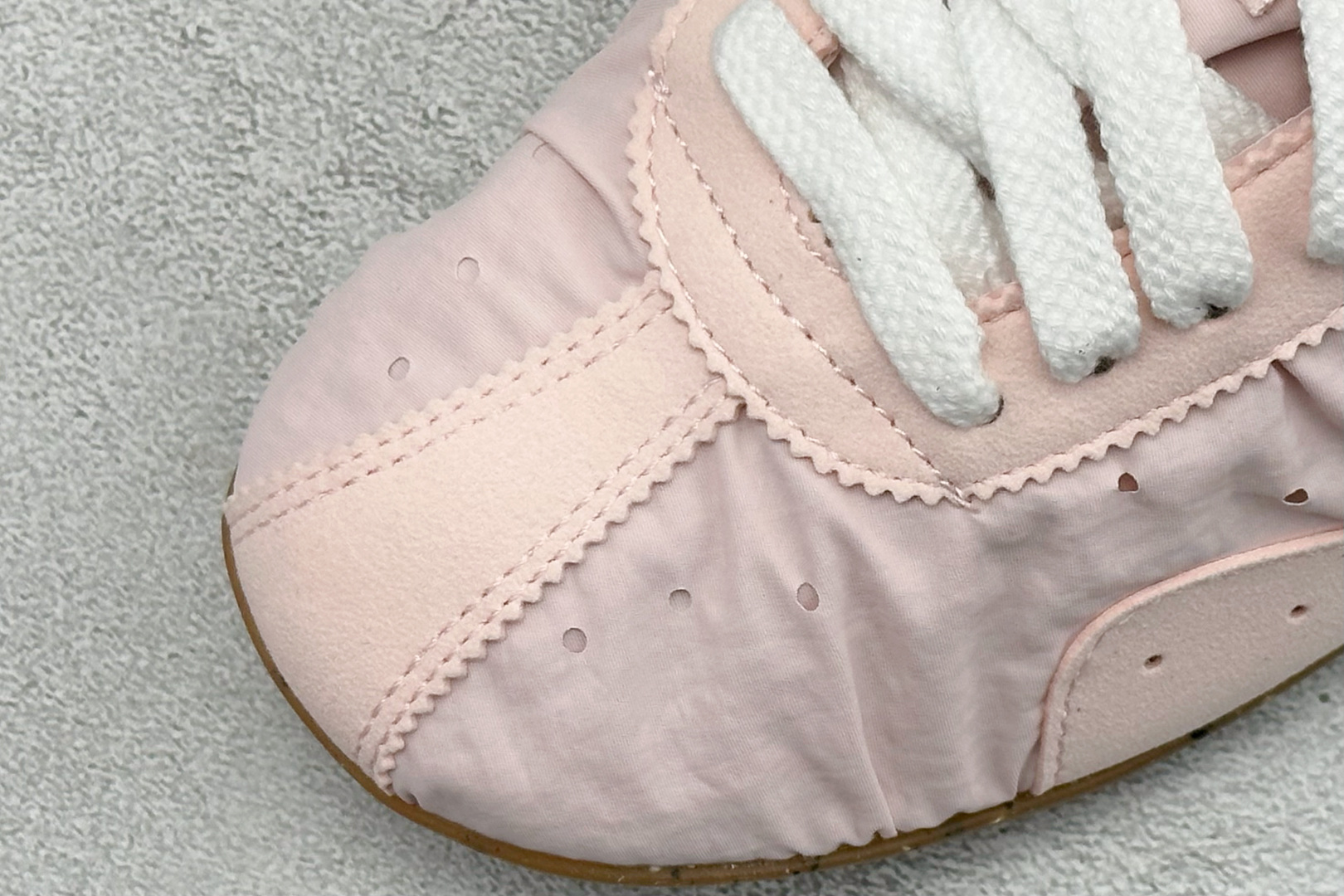 Jacquemus x Nike Moon Shoe SP 网红薄底低帮生活休闲鞋 HV8547-601 Jacquemus x Nike Moon Shoe SP 网红薄底低帮生活休闲鞋 HV8547-601