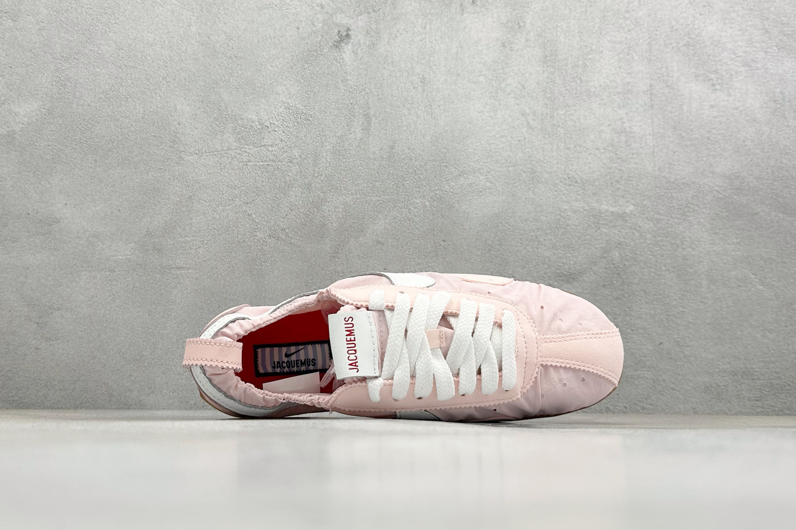 Jacquemus x Nike Moon Shoe SP 网红薄底低帮生活休闲鞋 HV8547-601 Jacquemus x Nike Moon Shoe SP 网红薄底低帮生活休闲鞋 HV8547-601
