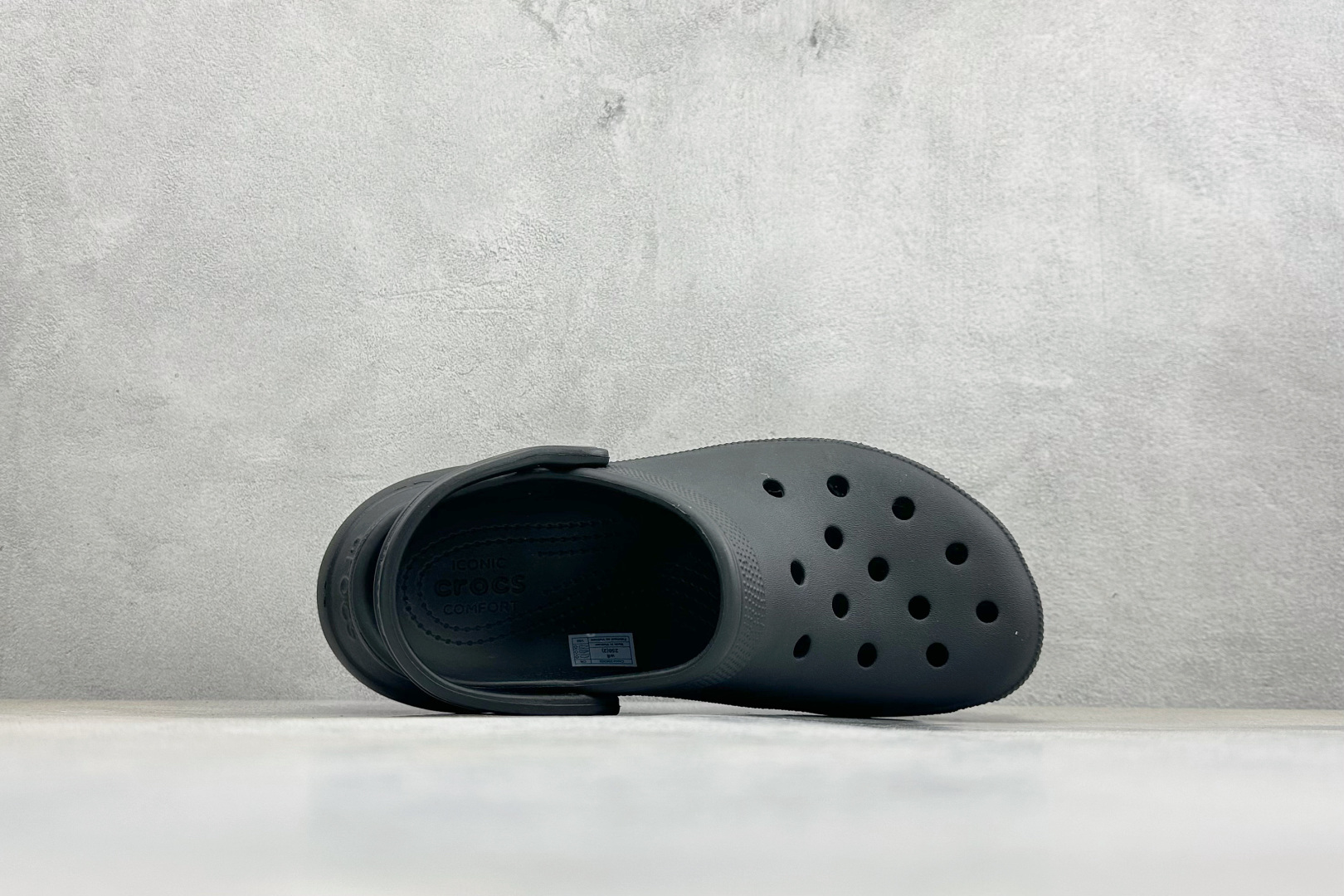 K版Crocs 卡洛驰 鲸鱼 经典热销系列 206750 K版Crocs 卡洛驰 鲸鱼 经典热销系列 206750