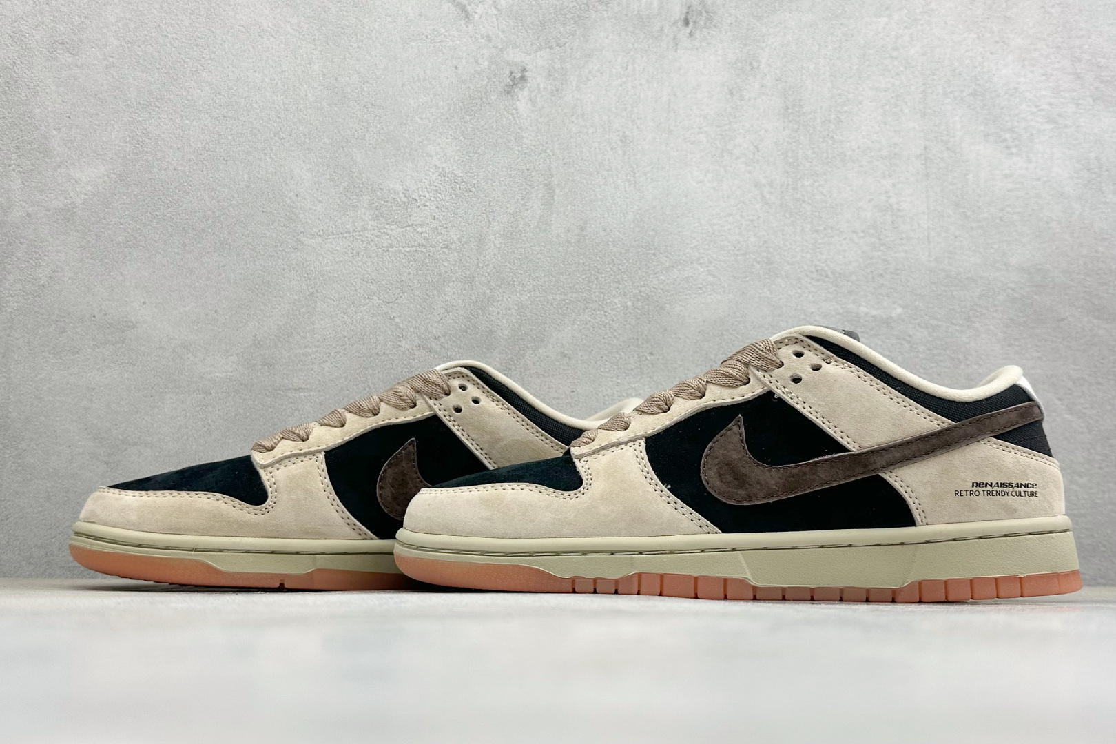 K版Nike SB Dunk Low 卡其黑灰勾 低帮休闲板鞋 HJ0367-200 K版Nike SB Dunk Low 卡其黑灰勾 低帮休闲板鞋 HJ0367-200