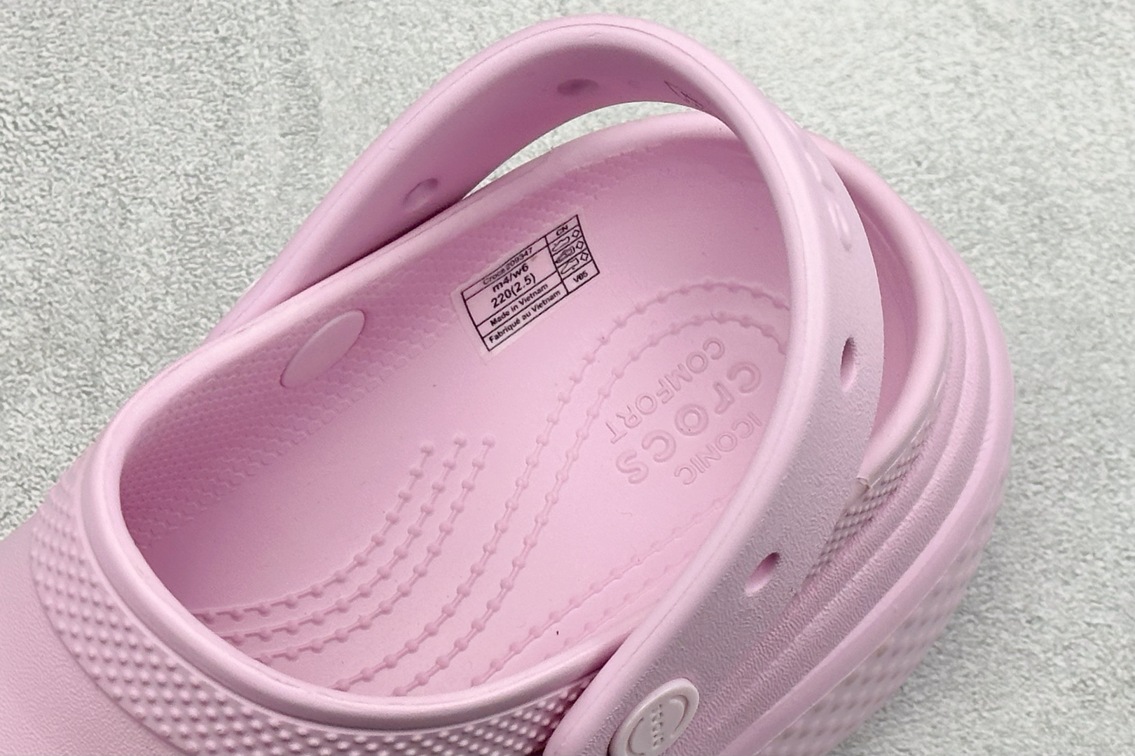 K版Crocs 卡洛驰 雪屋 经典热销系列 经典主推 209347-OWV K版Crocs 卡洛驰 雪屋 经典热销系列 经典主推 209347-OWV