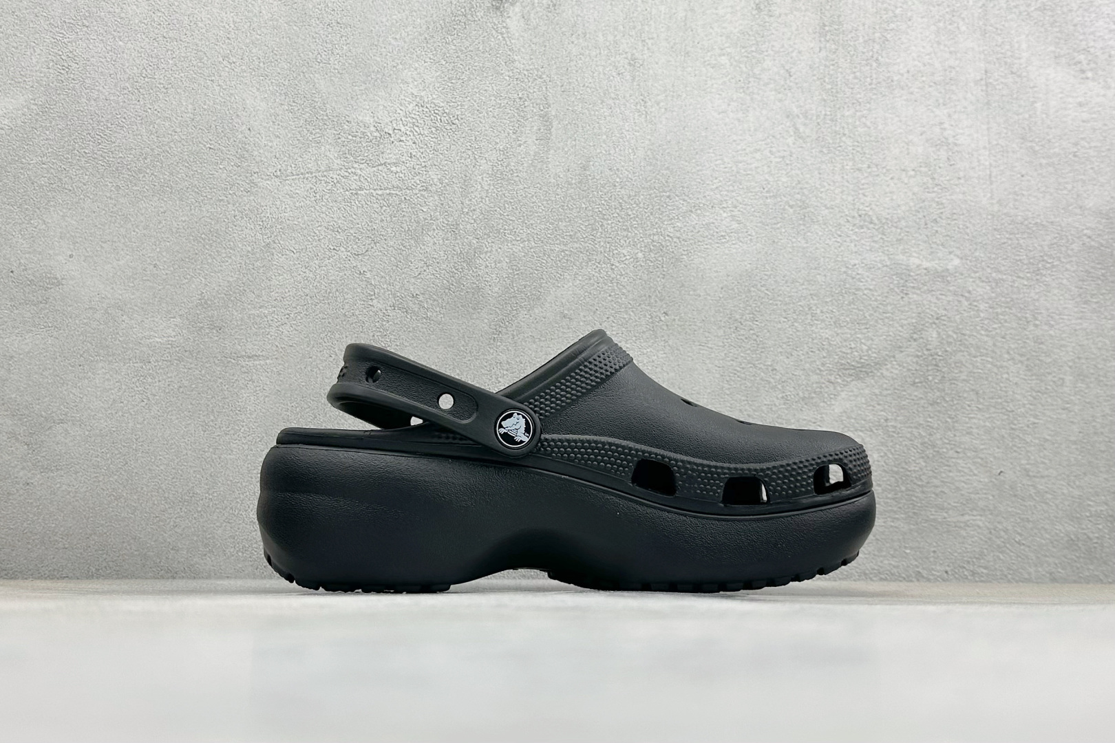 K版Crocs 卡洛驰 云彩 洞洞鞋 经典热销系列 经典主推 206750-100