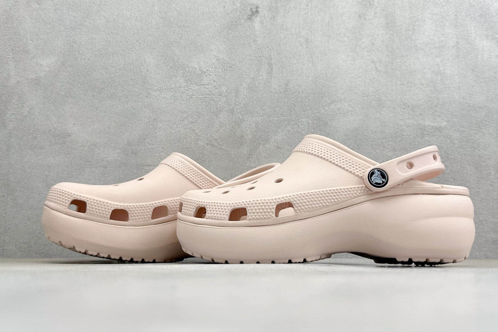 K版Crocs 卡洛驰 云彩 洞洞鞋 经典热销系列 经典主推 206750-6UR