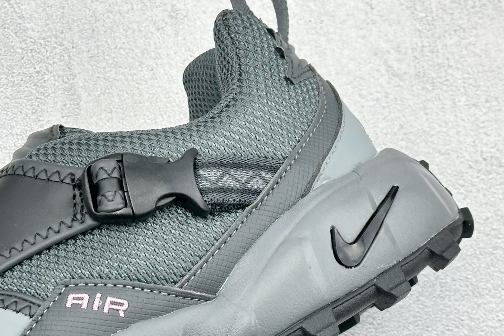 GS版Nike ACG Phassad 耐克时尚舒适 抓地登山徒步鞋 HM7133-003 GS版Nike ACG Phassad 耐克时尚舒适 抓地登山徒步鞋 HM7133-003