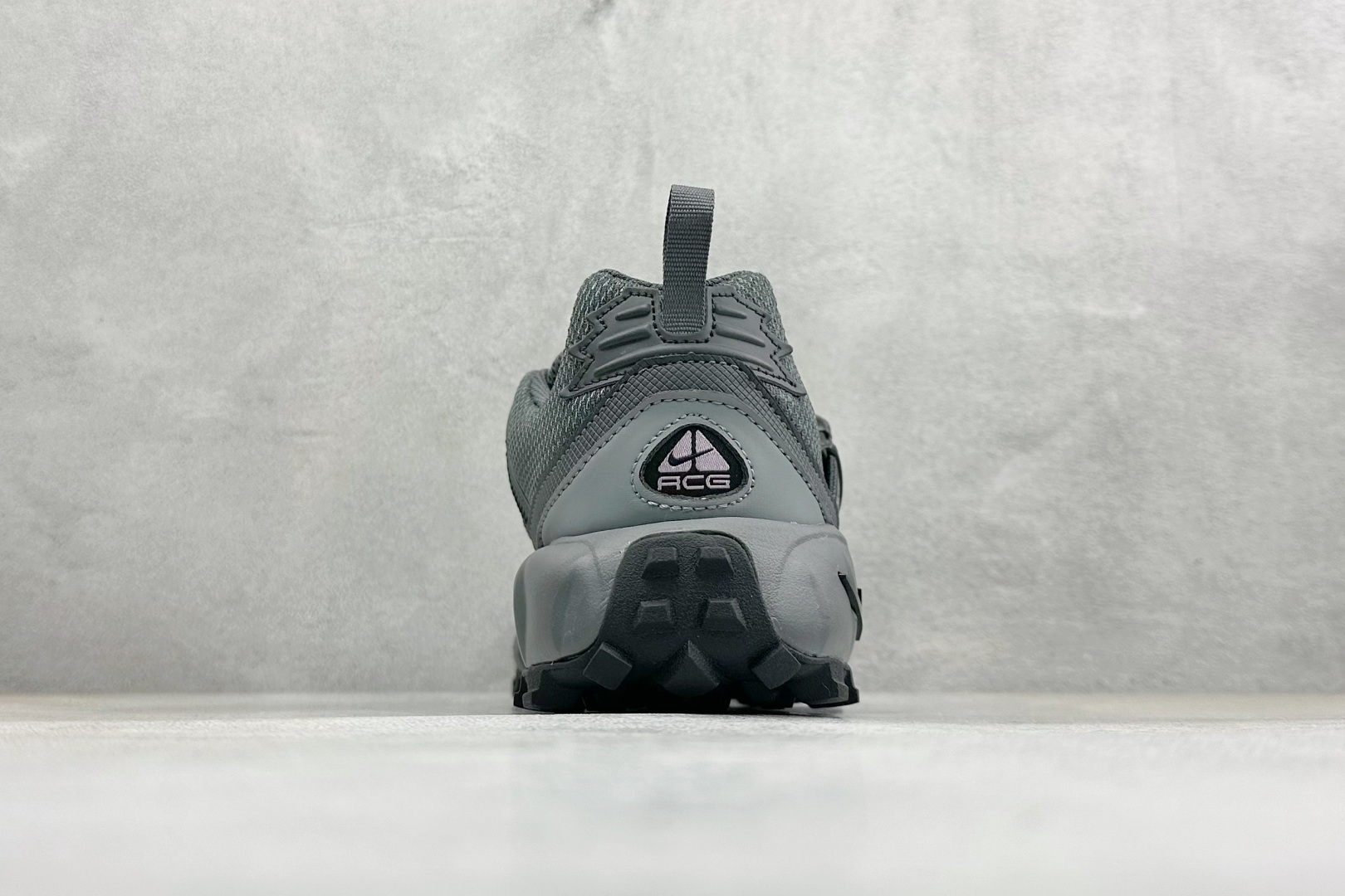 GS版Nike ACG Phassad 耐克时尚舒适 抓地登山徒步鞋 HM7133-003 GS版Nike ACG Phassad 耐克时尚舒适 抓地登山徒步鞋 HM7133-003