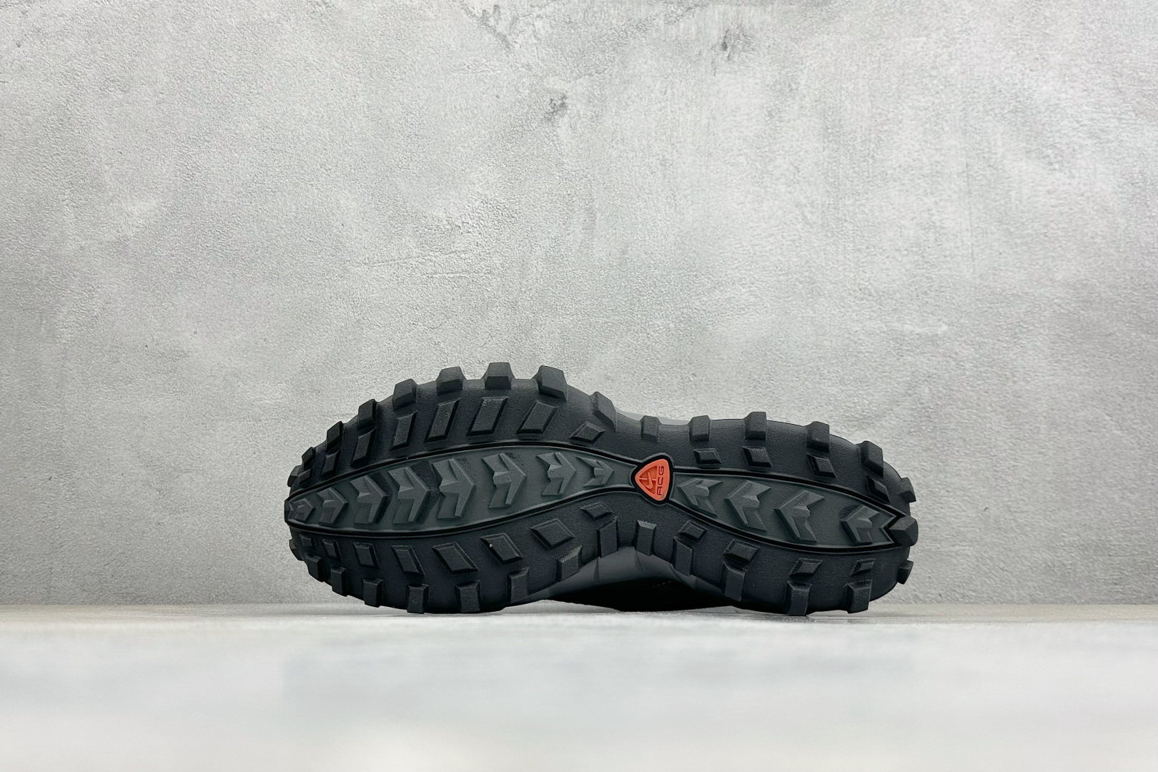 GS版Nike ACG Phassad 耐克时尚舒适 抓地登山徒步鞋 HM7133-003 GS版Nike ACG Phassad 耐克时尚舒适 抓地登山徒步鞋 HM7133-003
