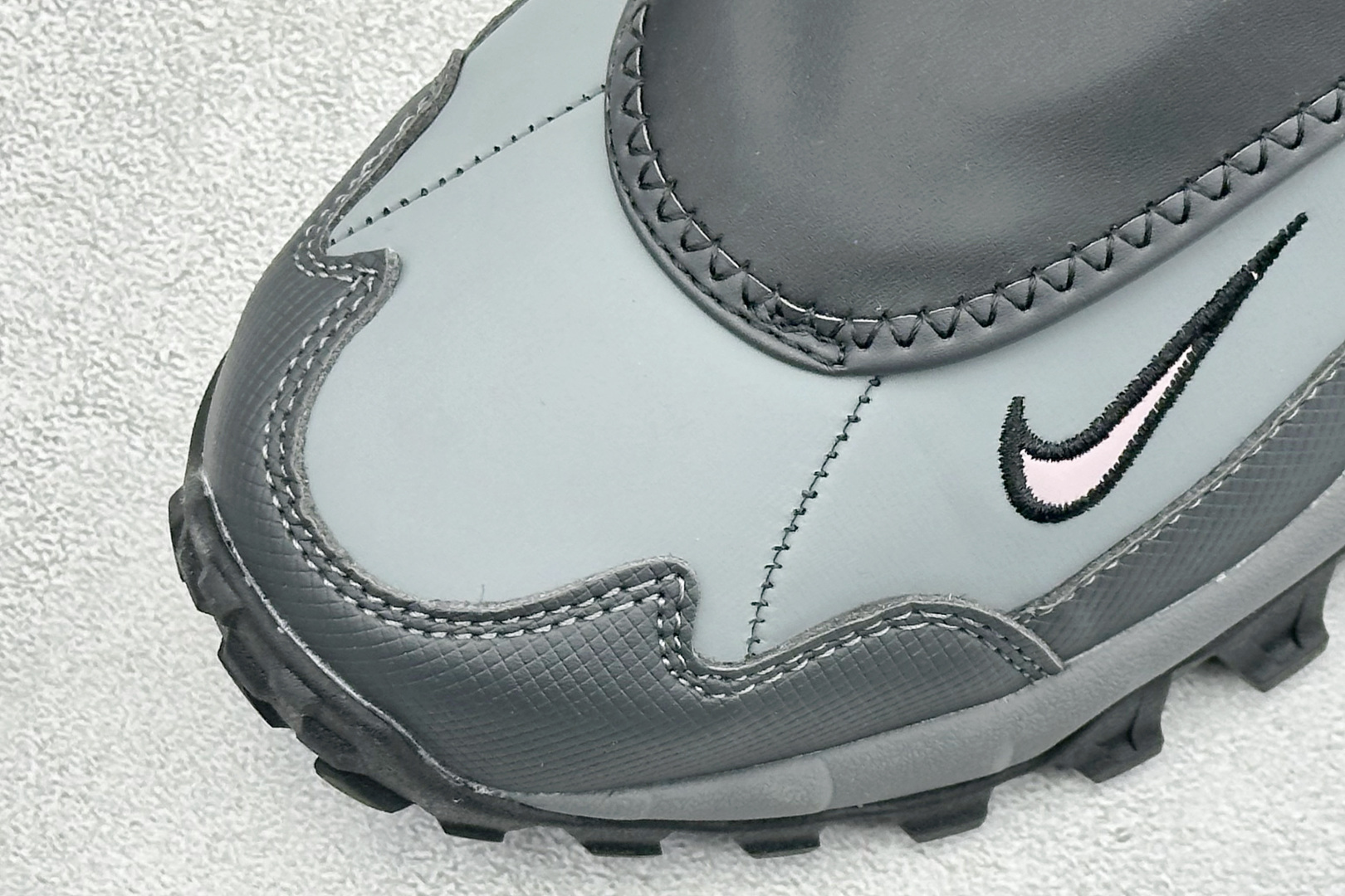 GS版Nike ACG Phassad 耐克时尚舒适 抓地登山徒步鞋 HM7133-003 GS版Nike ACG Phassad 耐克时尚舒适 抓地登山徒步鞋 HM7133-003