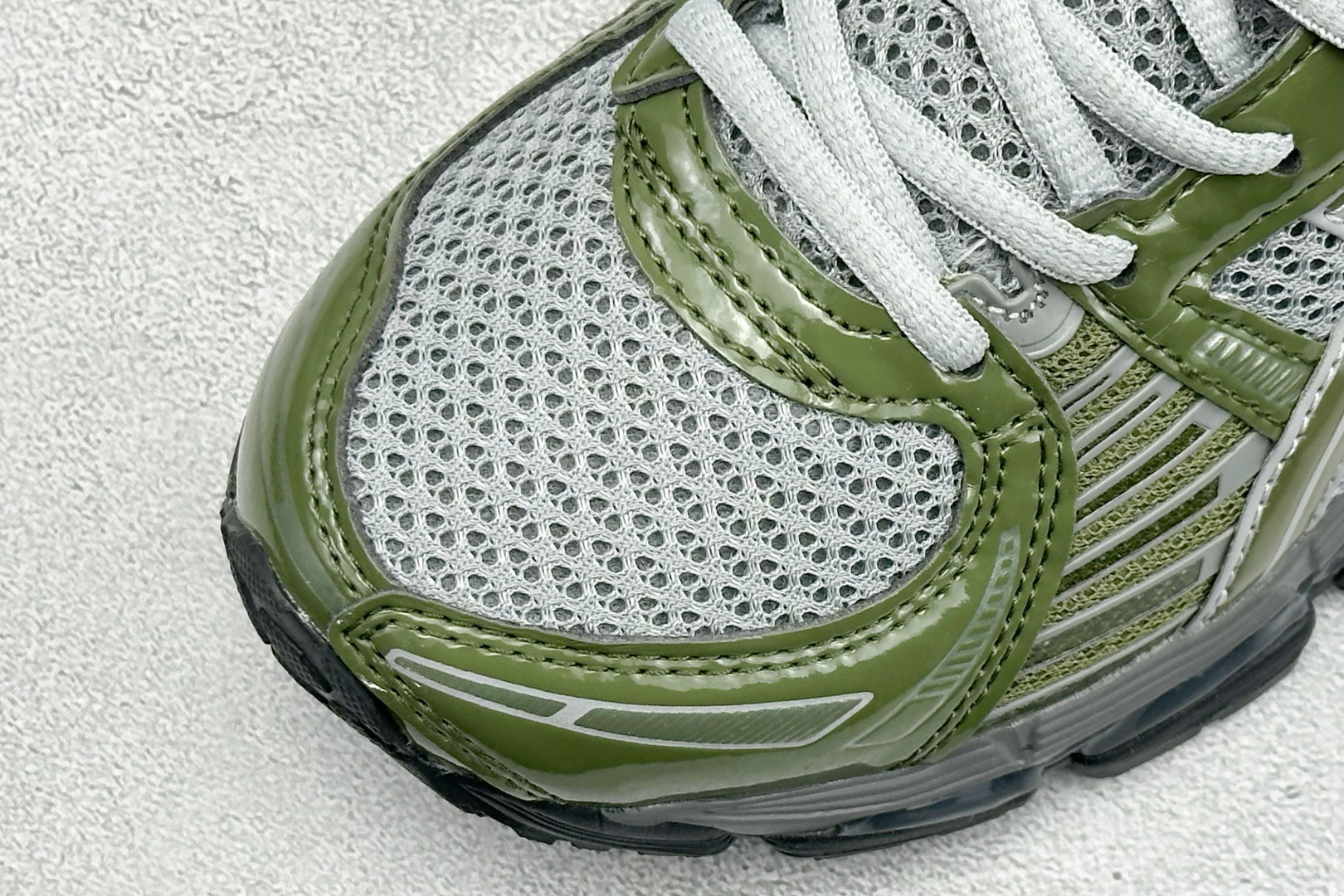 CH版Asics Gel-Kayano 12.1 亚瑟士 运动休闲透气专业跑鞋 1203A869-021 CH版Asics Gel-Kayano 12.1 亚瑟士 运动休闲透气专业跑鞋 1203A869-021